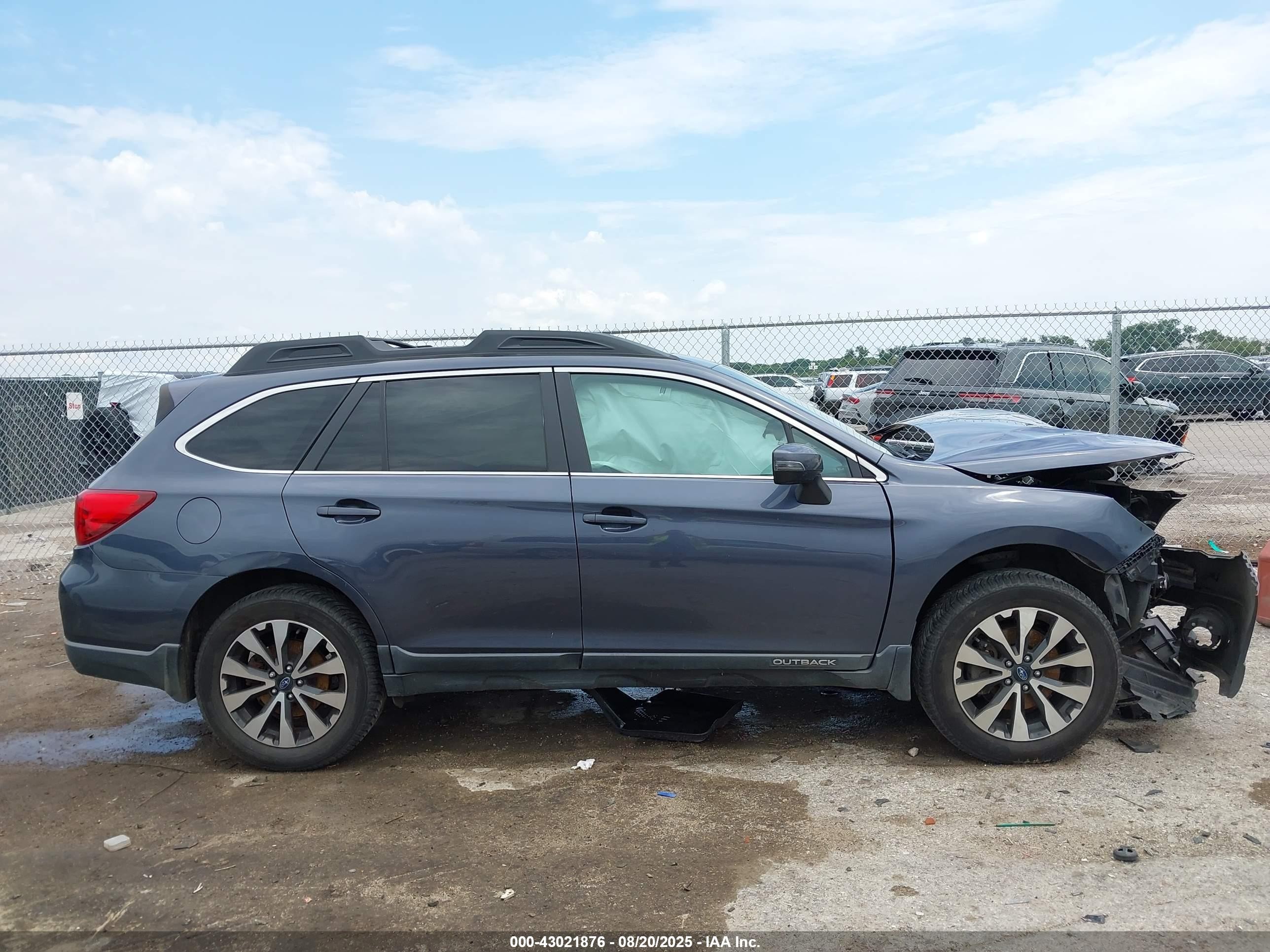 2017 Subaru Outback 2.5i Limited Blue vin: 4S4BSANC2H3288864