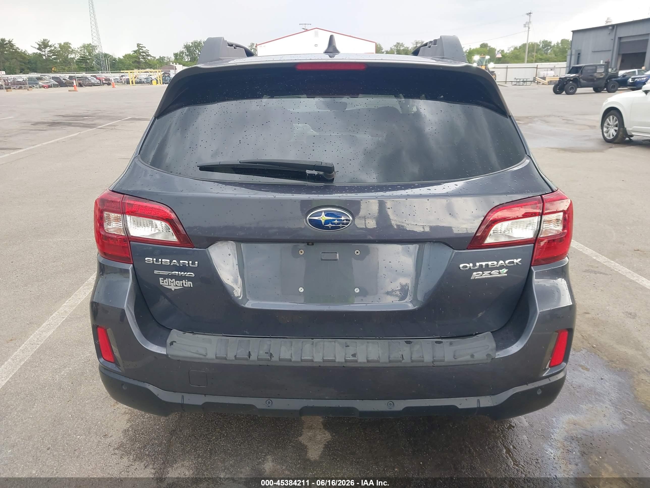 2017 Subaru Outback 2.5i Limited Gray vin: 4S4BSANC2H3348626