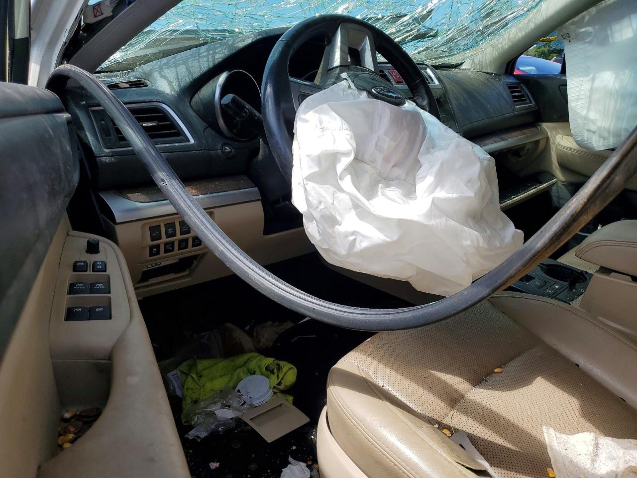 2015 Subaru Outback 2.5i Limited White vin: 4S4BSANC3F3256132