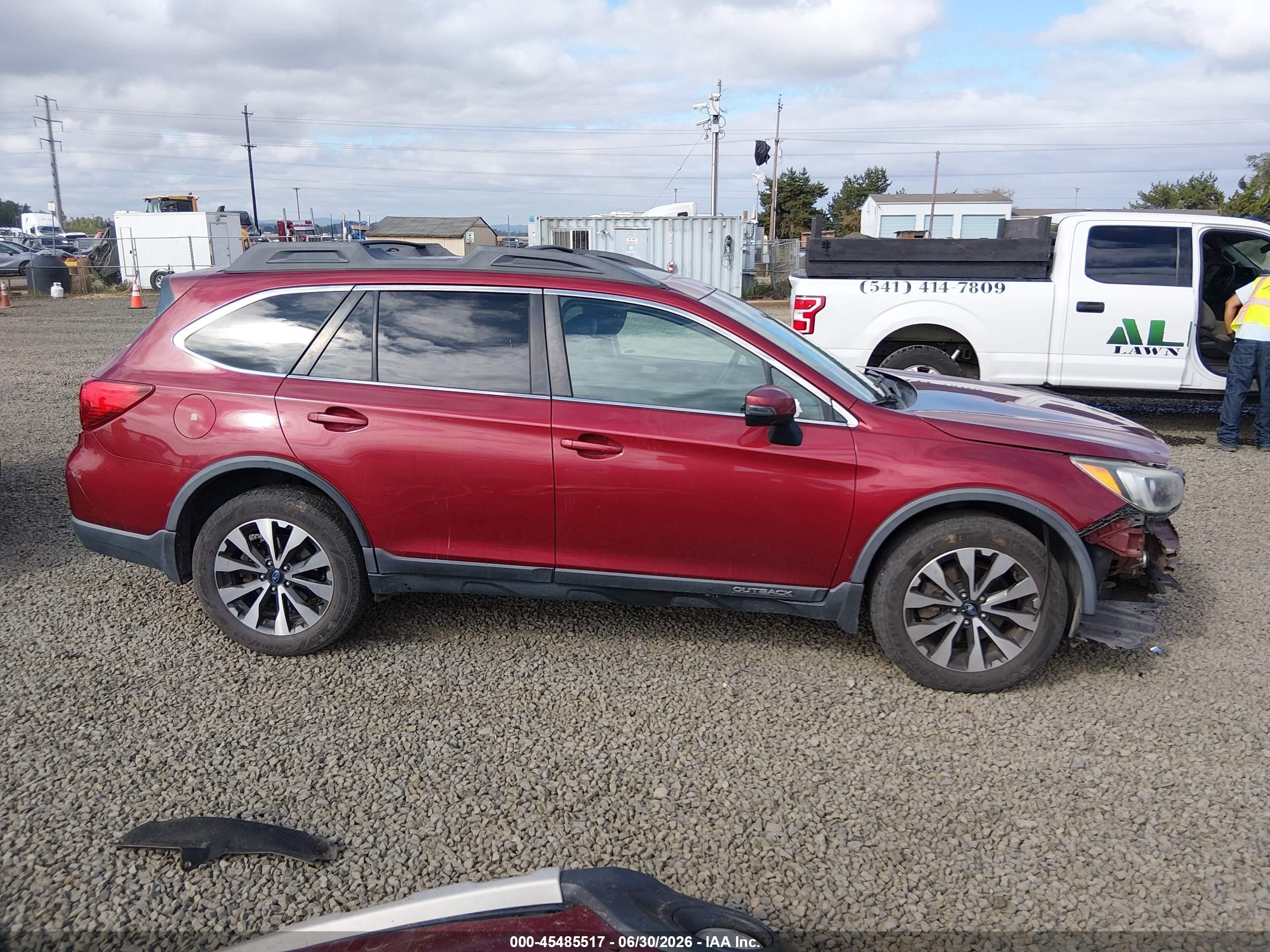 2015 Subaru Outback 2.5i Limited Red vin: 4S4BSANC3F3285971