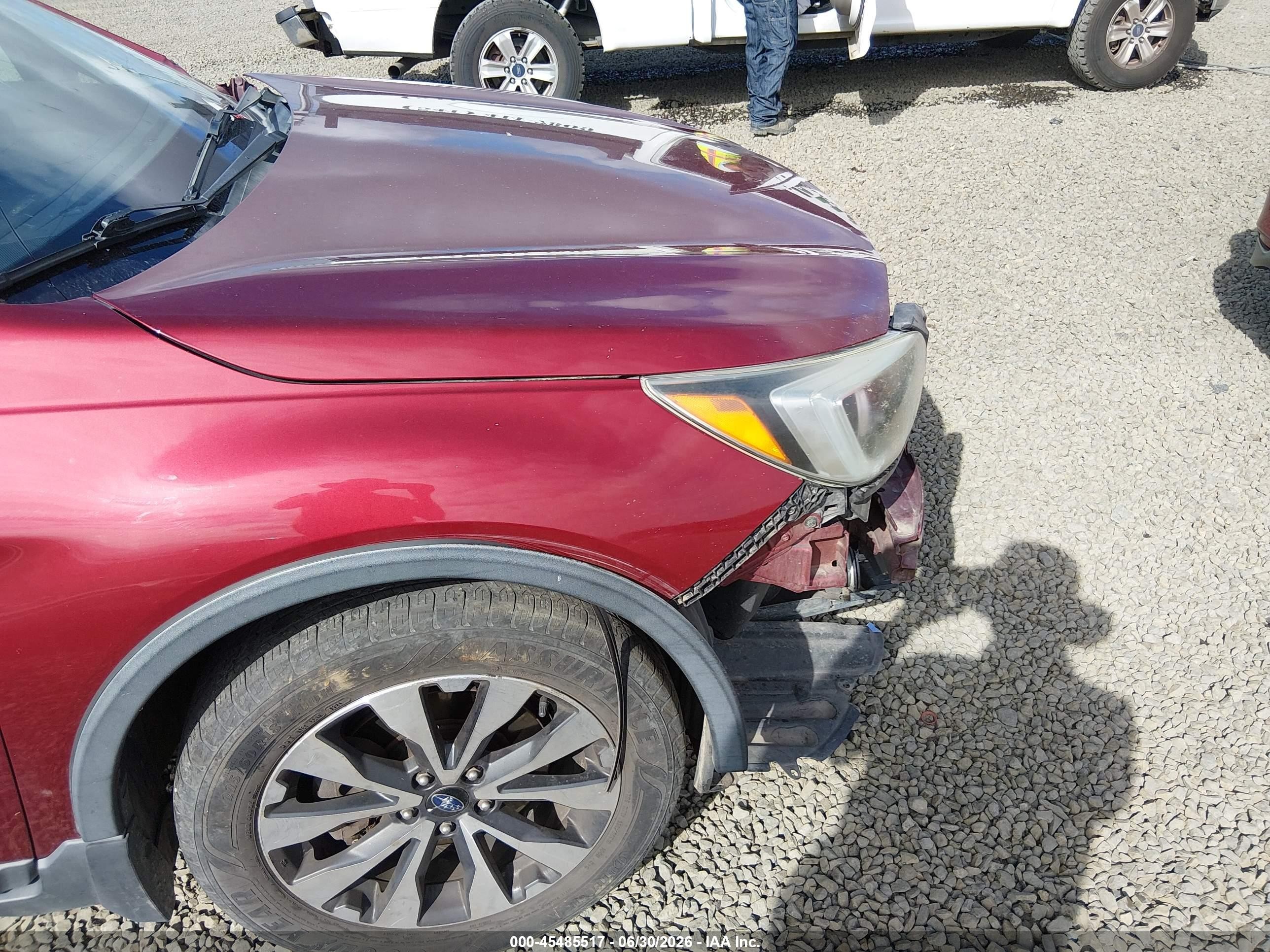 2015 Subaru Outback 2.5i Limited Red vin: 4S4BSANC3F3285971