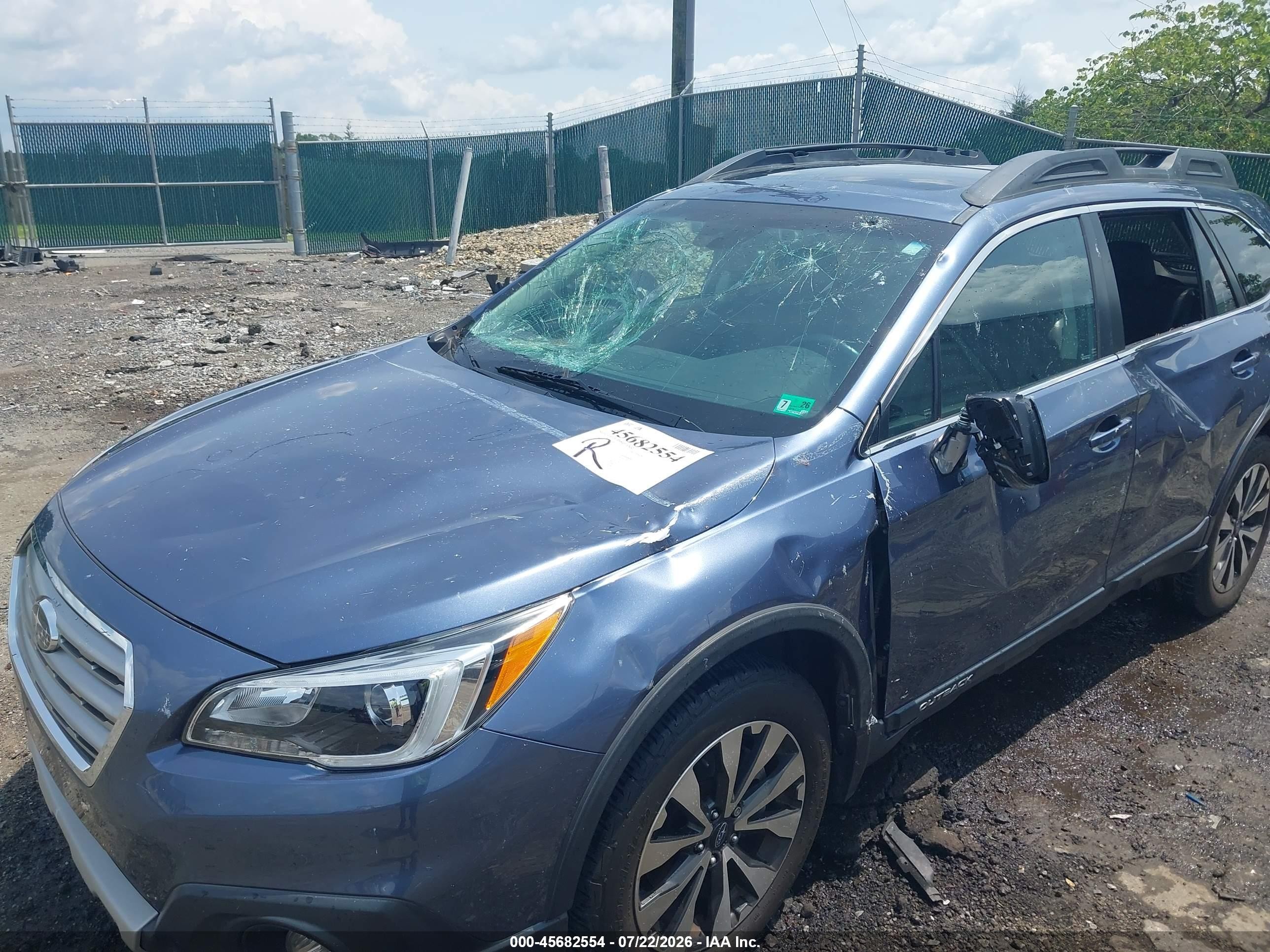 2015 Subaru Outback 2.5i Limited Blue vin: 4S4BSANC3F3334893