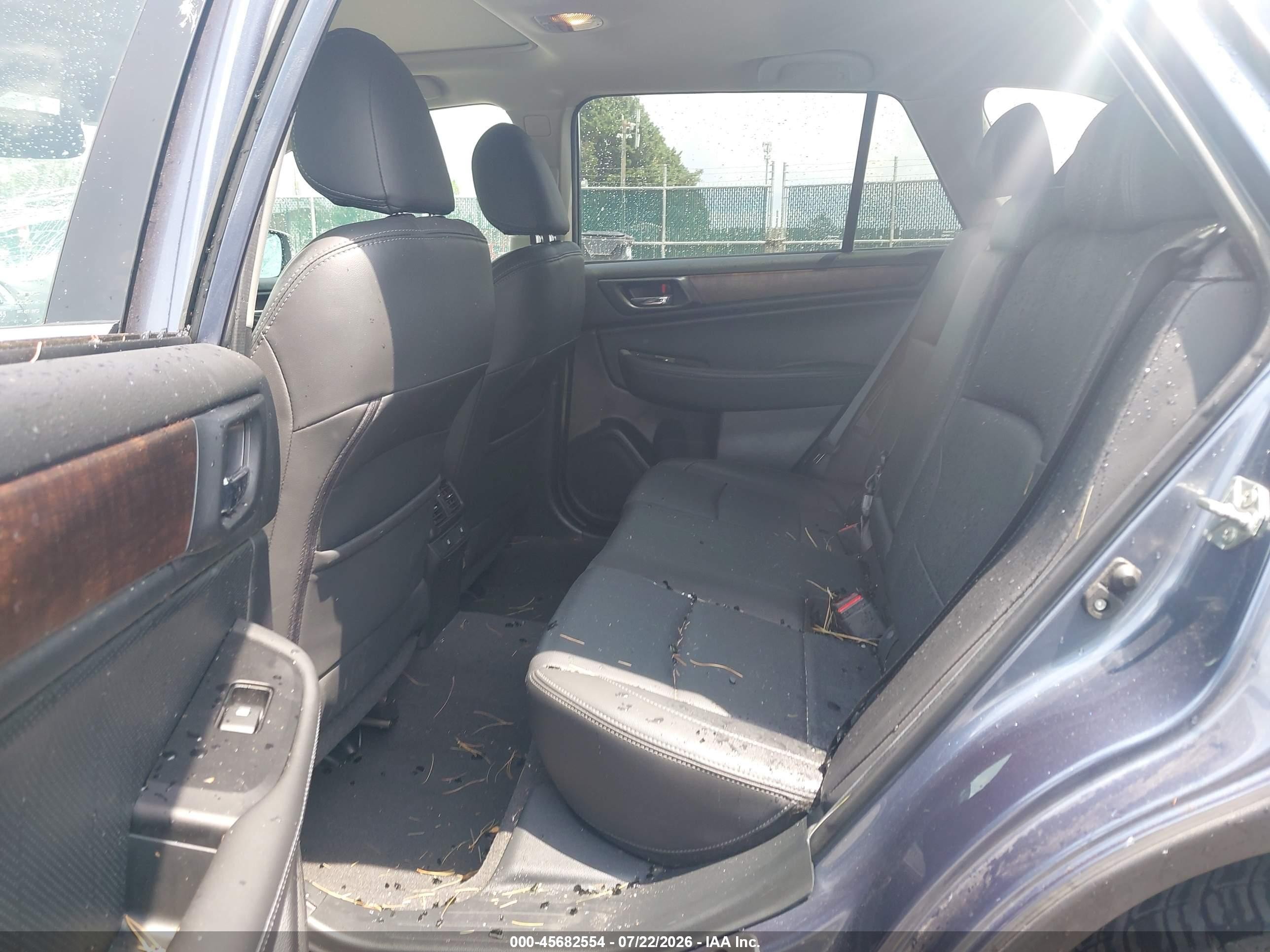 2015 Subaru Outback 2.5i Limited Blue vin: 4S4BSANC3F3334893