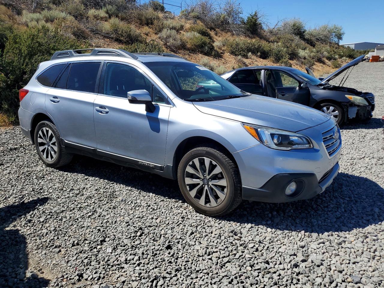 2015 Subaru Outback 2.5i Limited Silver vin: 4S4BSANC3F3336952