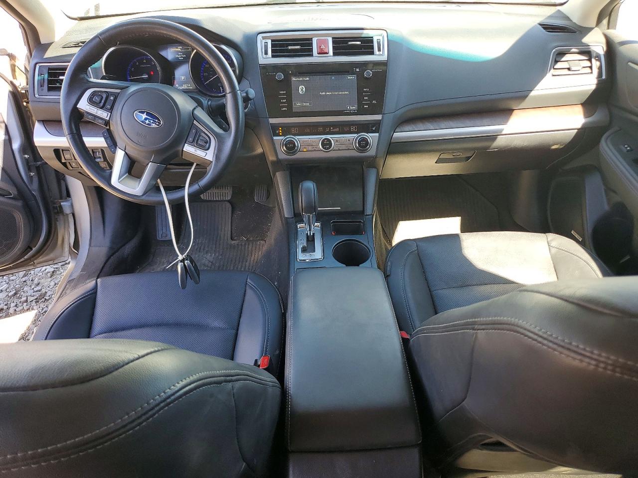 2015 Subaru Outback 2.5i Limited Silver vin: 4S4BSANC3F3336952