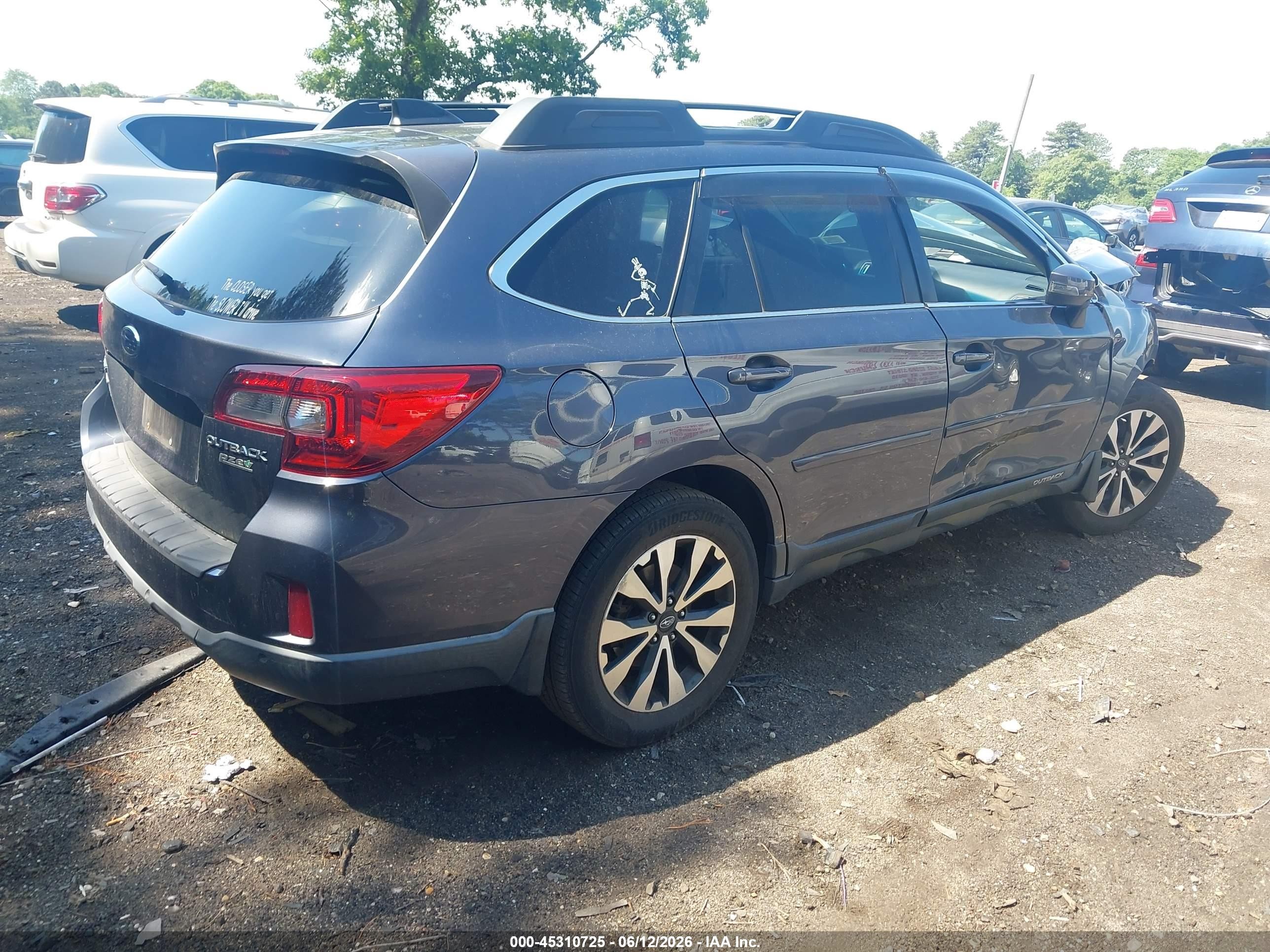 2017 Subaru Outback 2.5i Limited Gray vin: 4S4BSANC3H3276481