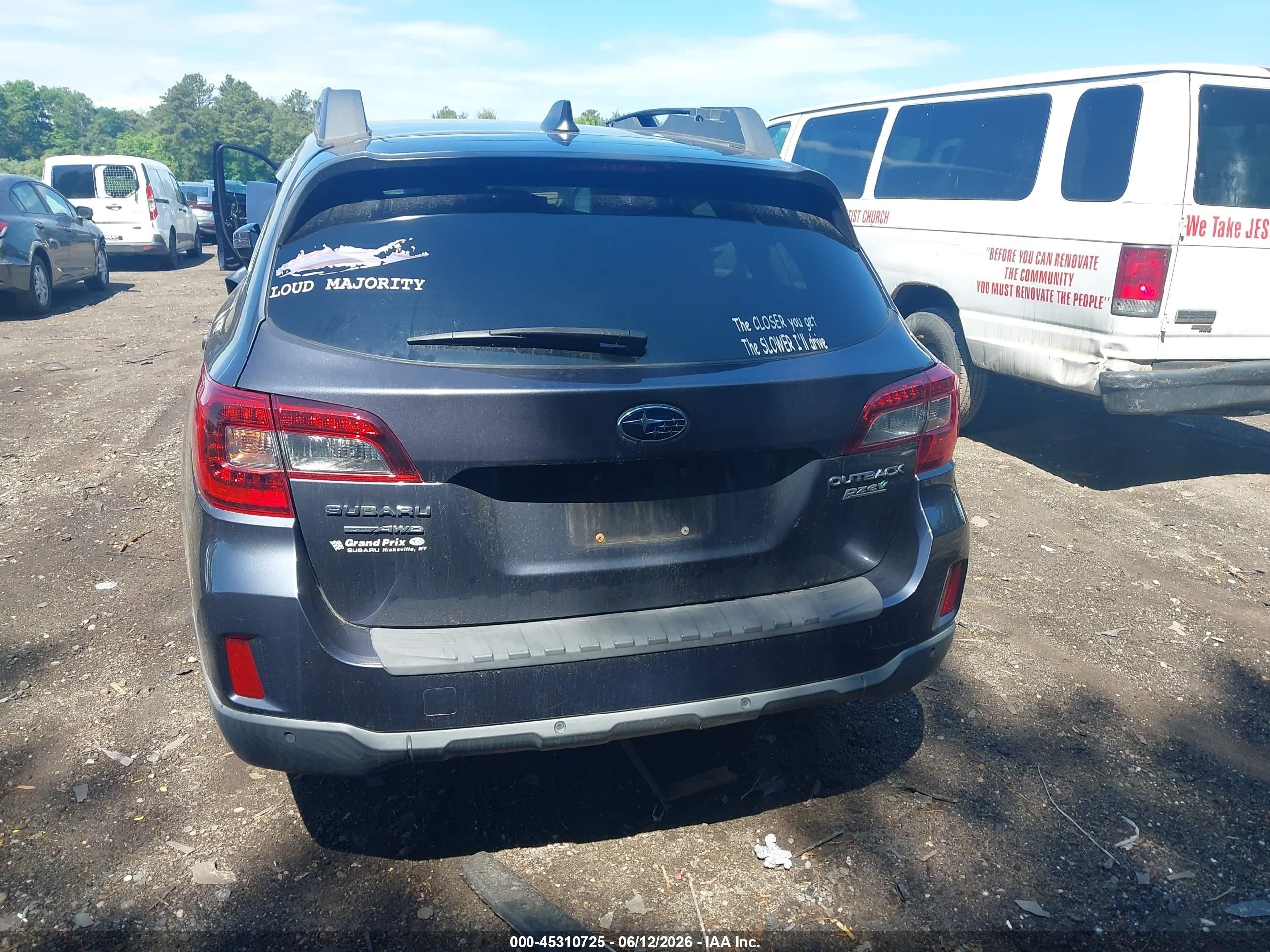 2017 Subaru Outback 2.5i Limited Gray vin: 4S4BSANC3H3276481