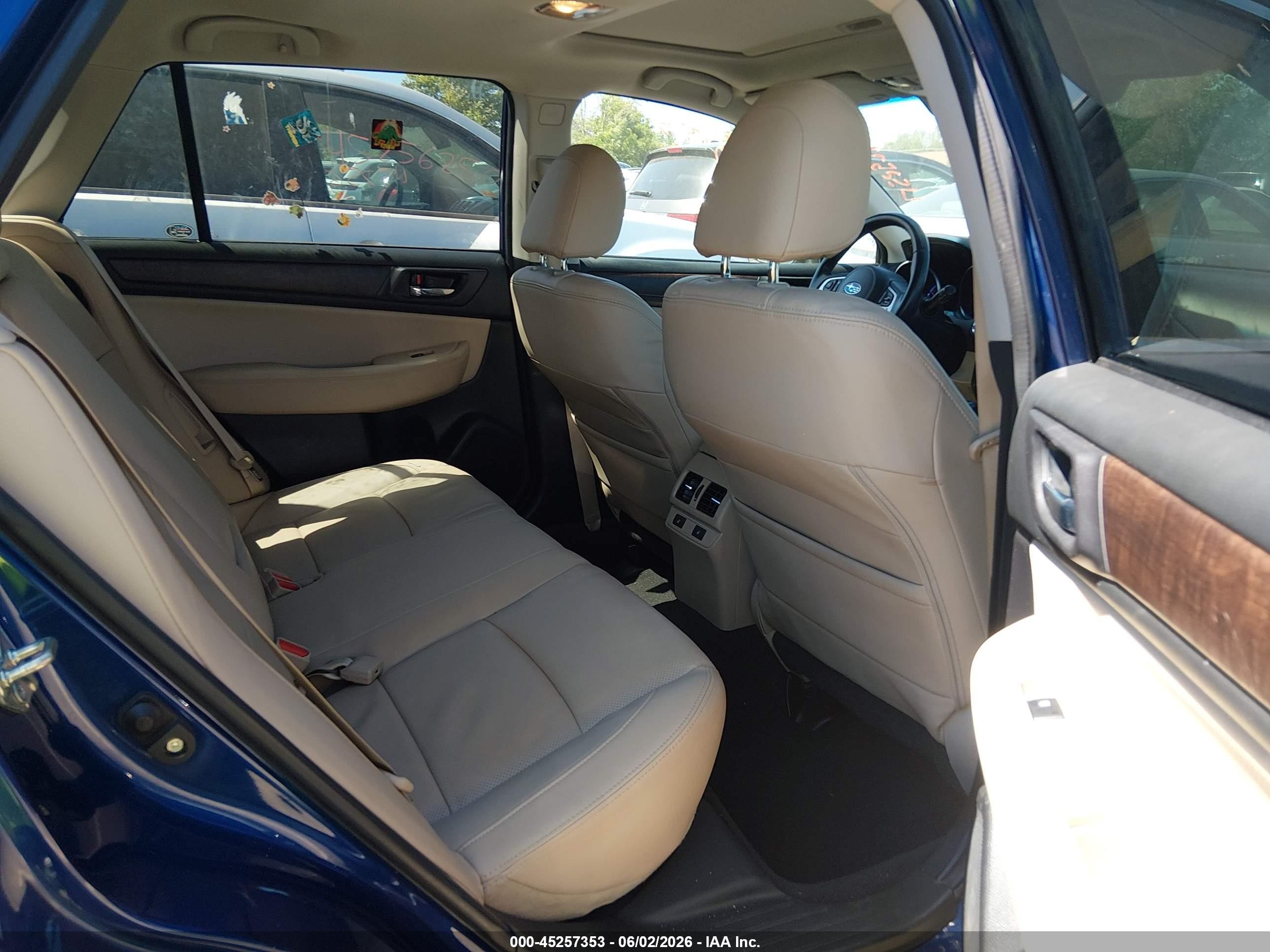 2017 Subaru Outback 2.5i Limited Синий vin: 4S4BSANC3H3430879
