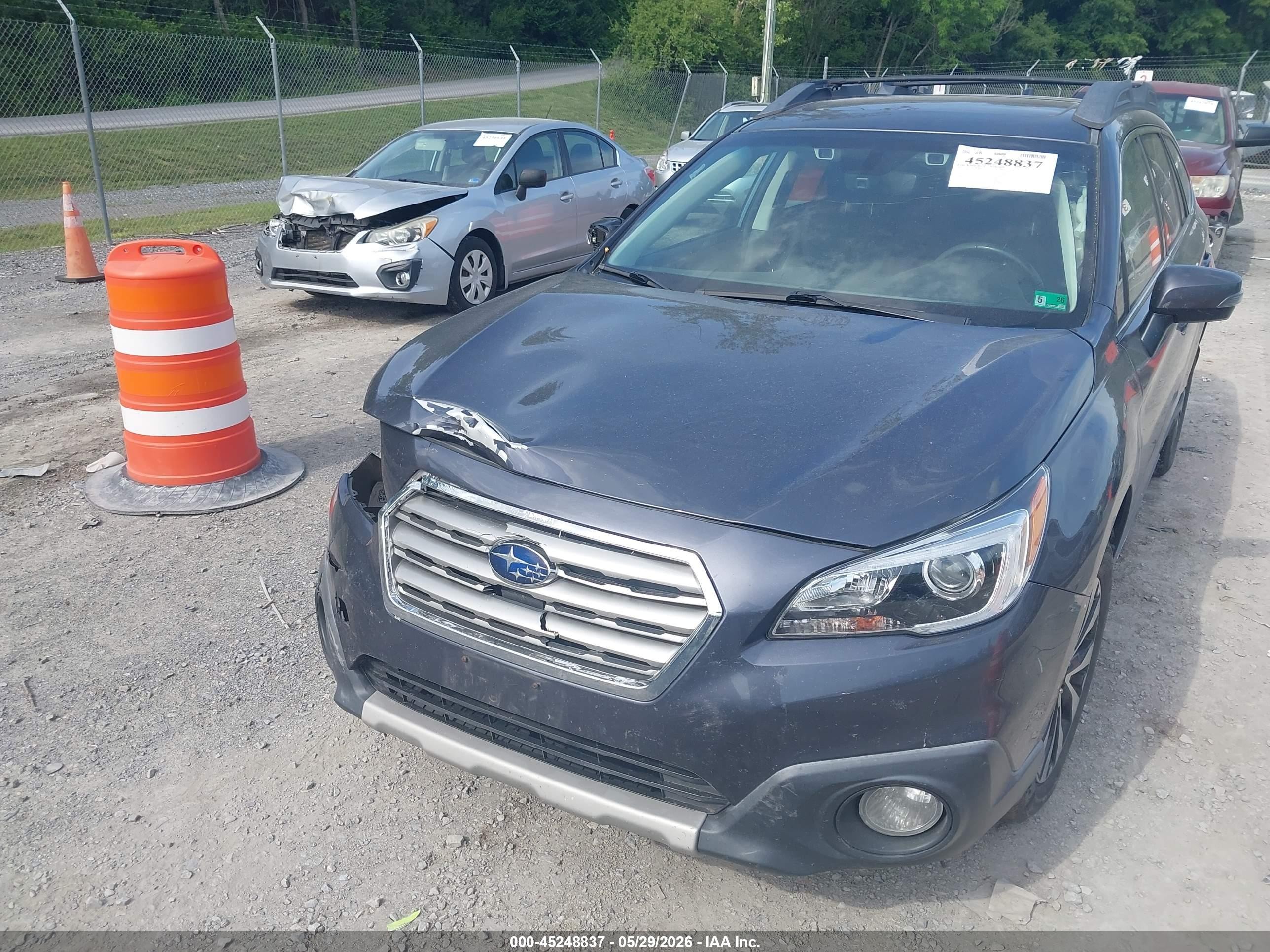 2017 Subaru Outback 2.5i Limited Blue vin: 4S4BSANC3H3431952