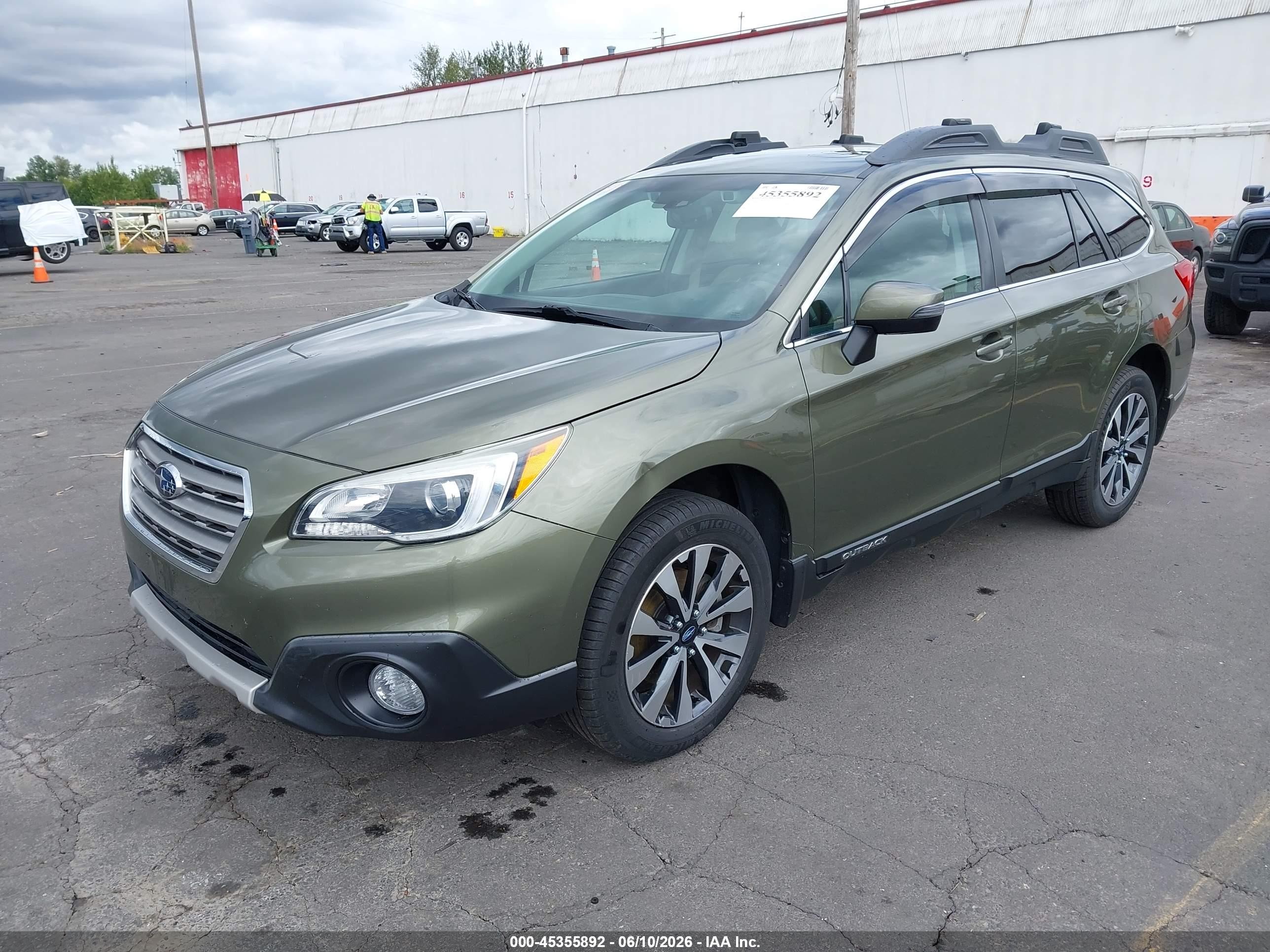 2015 Subaru Outback 2.5i Limited Green vin: 4S4BSANC4F3274199