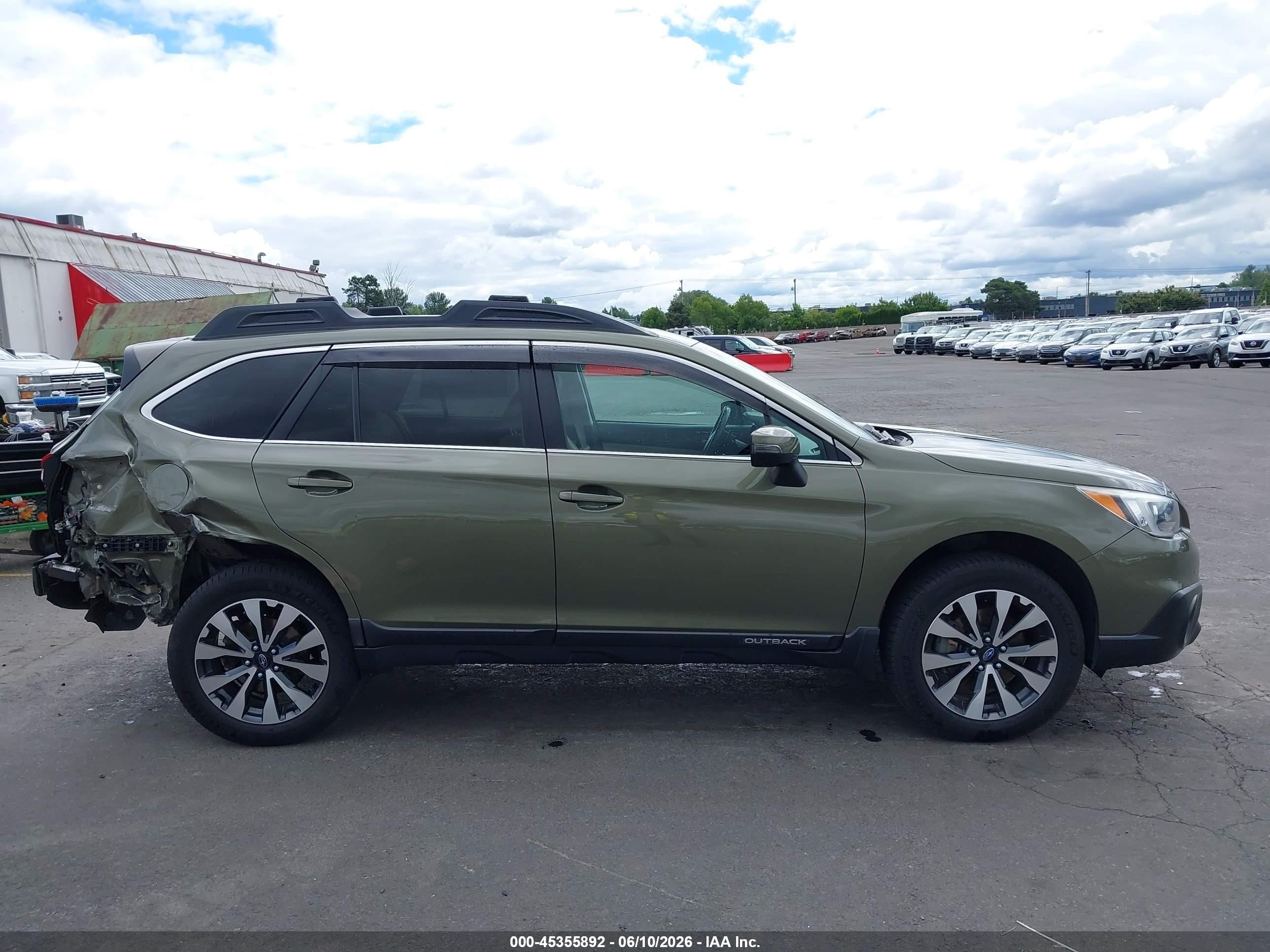 2015 Subaru Outback 2.5i Limited Green vin: 4S4BSANC4F3274199
