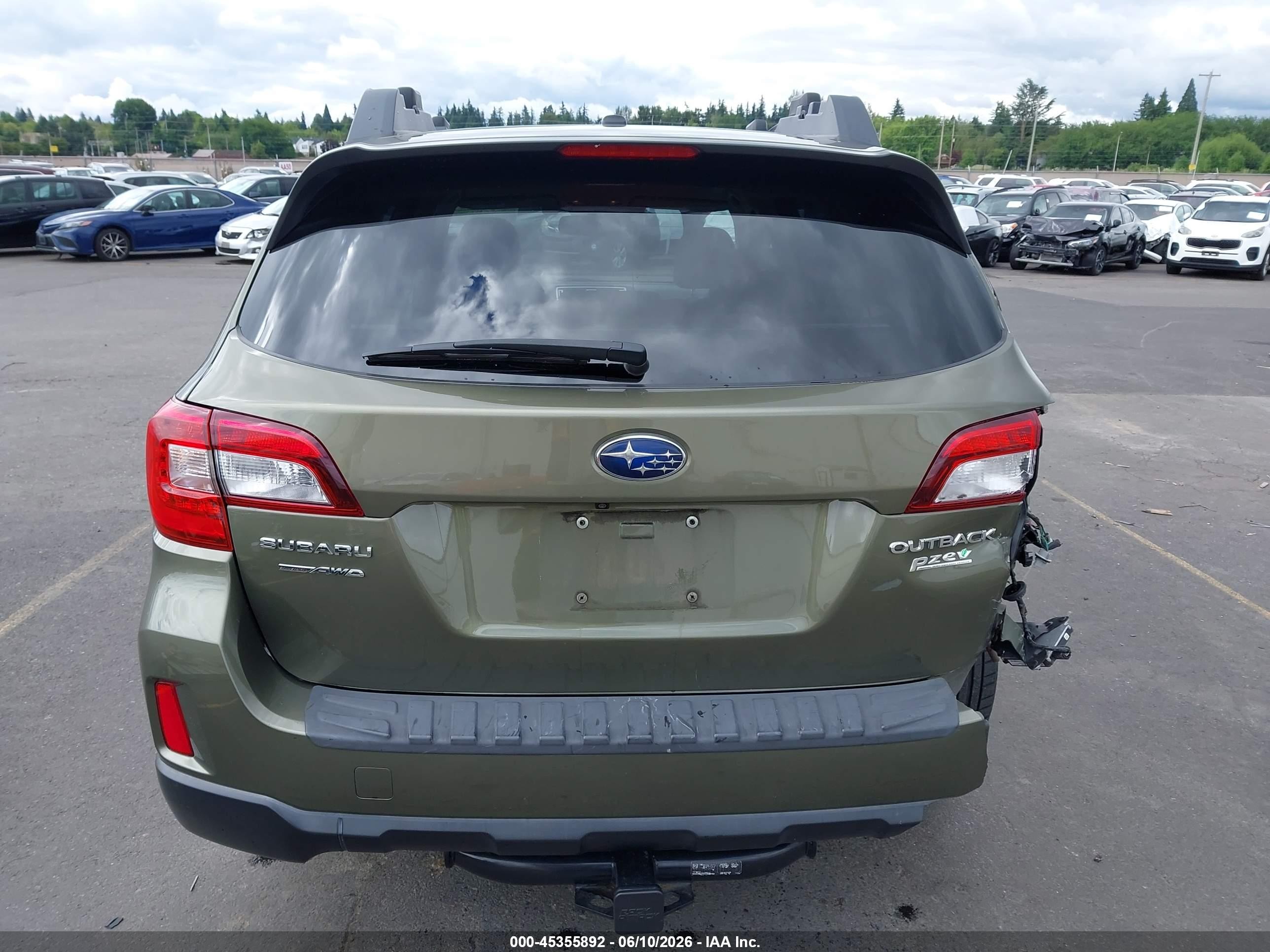 2015 Subaru Outback 2.5i Limited Green vin: 4S4BSANC4F3274199