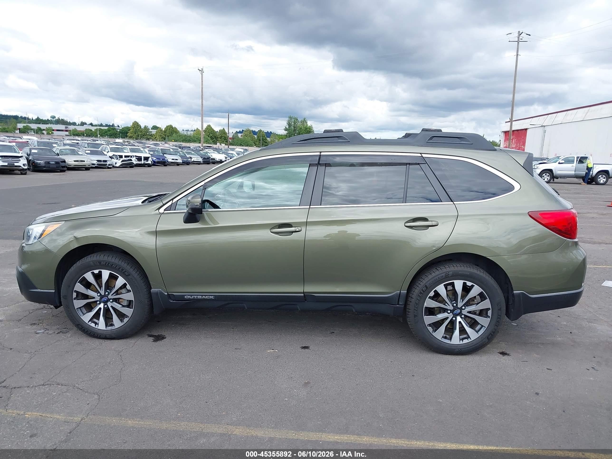 2015 Subaru Outback 2.5i Limited Green vin: 4S4BSANC4F3274199