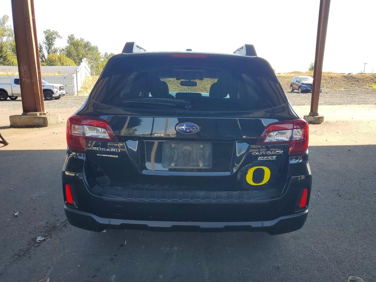 2015 Subaru Outback 2.5i Limited Черный vin: 4S4BSANC5F3242619
