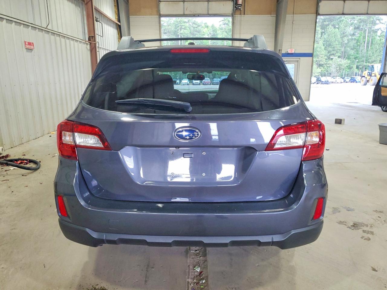 2015 Subaru Outback 2.5i Limited Charcoal vin: 4S4BSANC5F3276706
