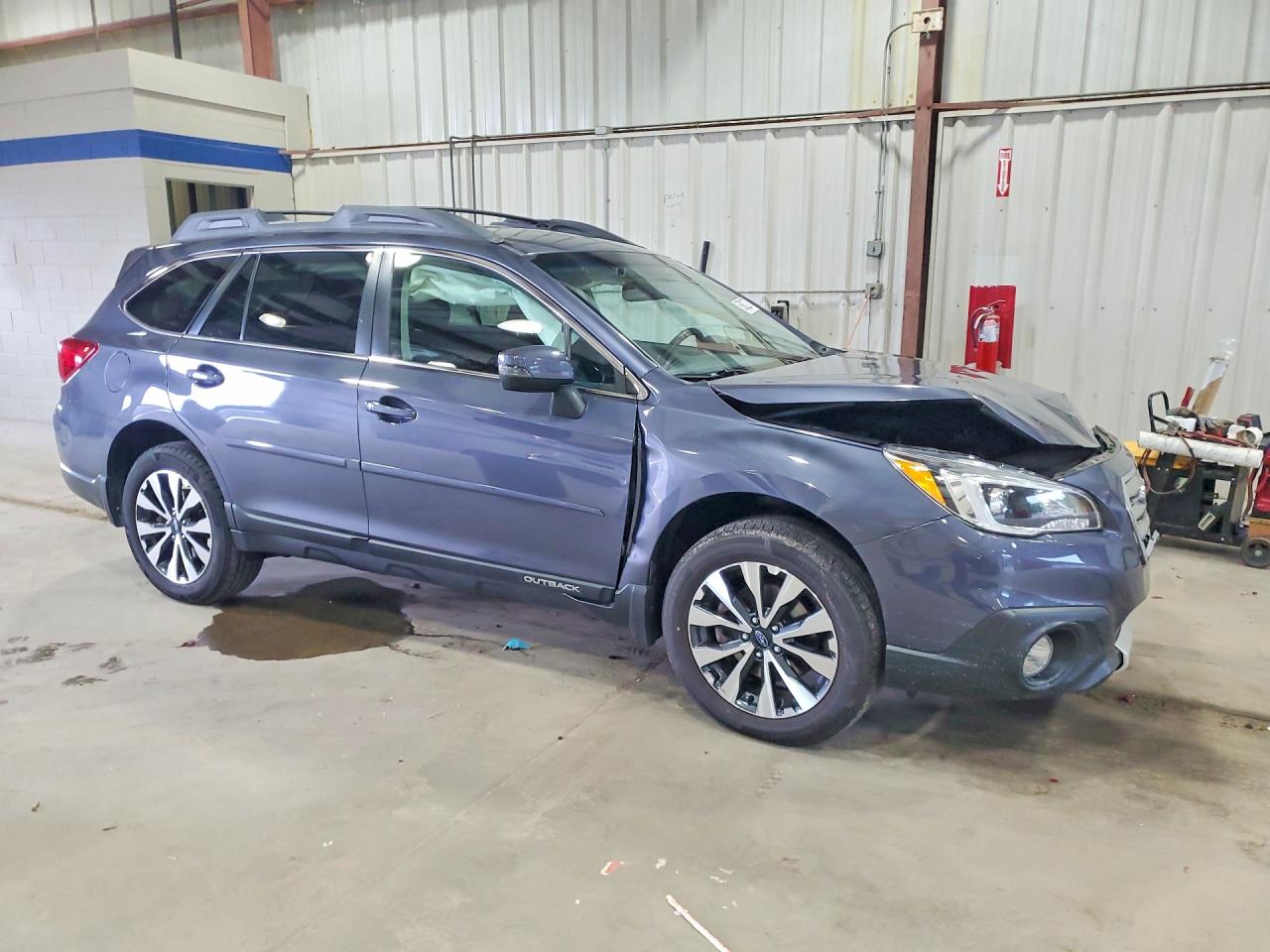 2015 Subaru Outback 2.5i Limited Charcoal vin: 4S4BSANC5F3276706