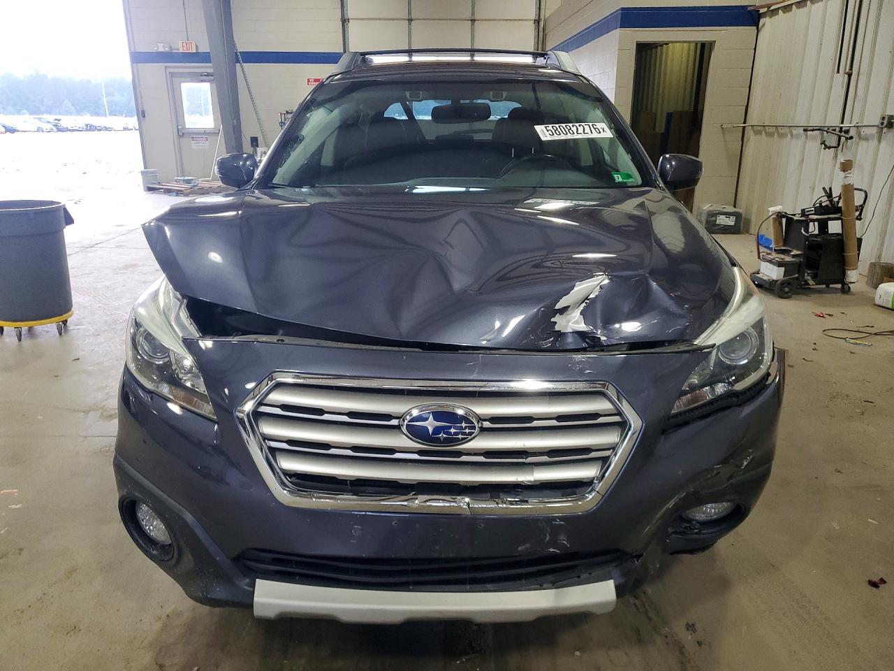 2015 Subaru Outback 2.5i Limited Charcoal vin: 4S4BSANC5F3276706