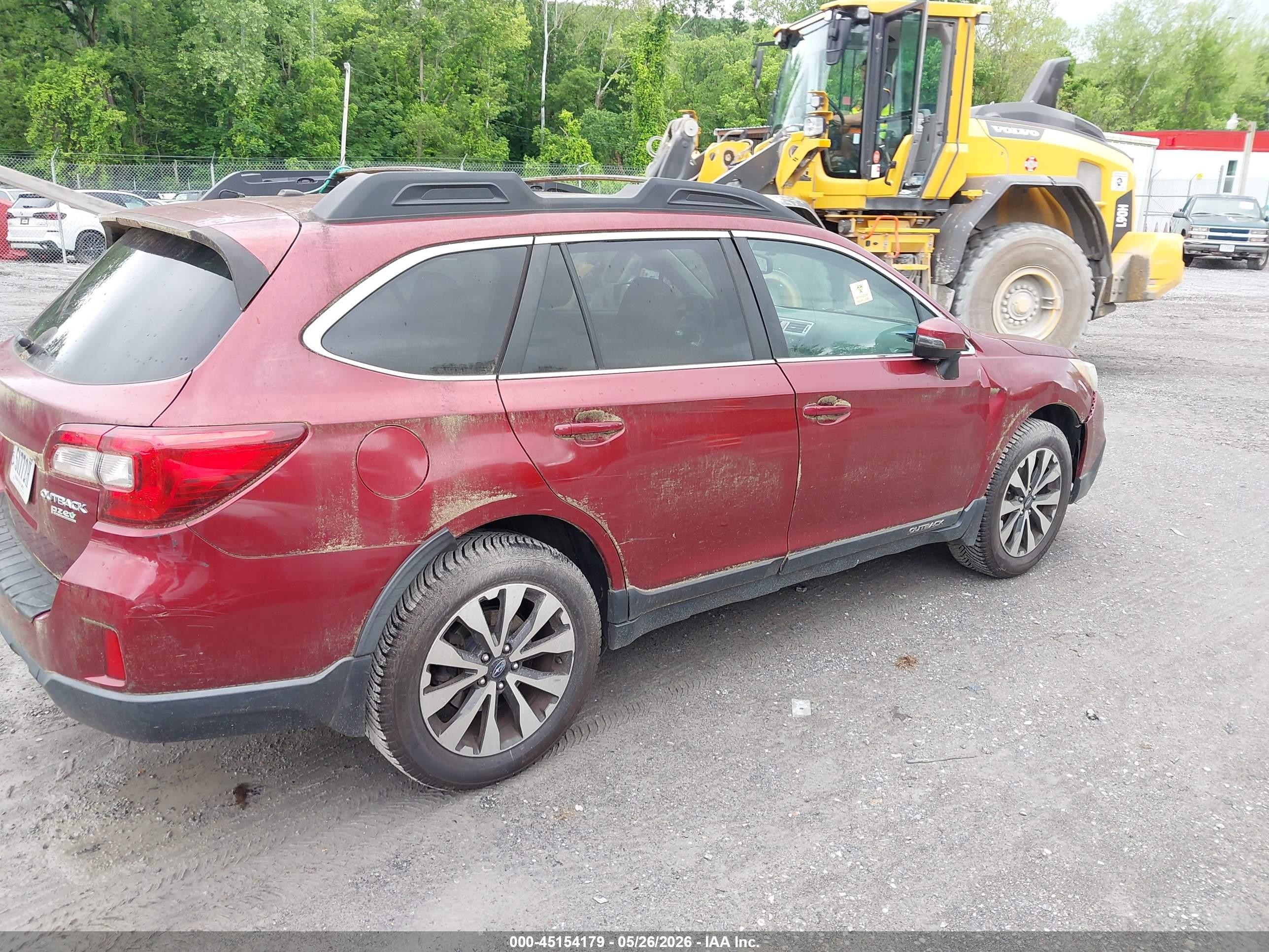2015 Subaru Outback 2.5i Limited Burgundy vin: 4S4BSANC5F3356944