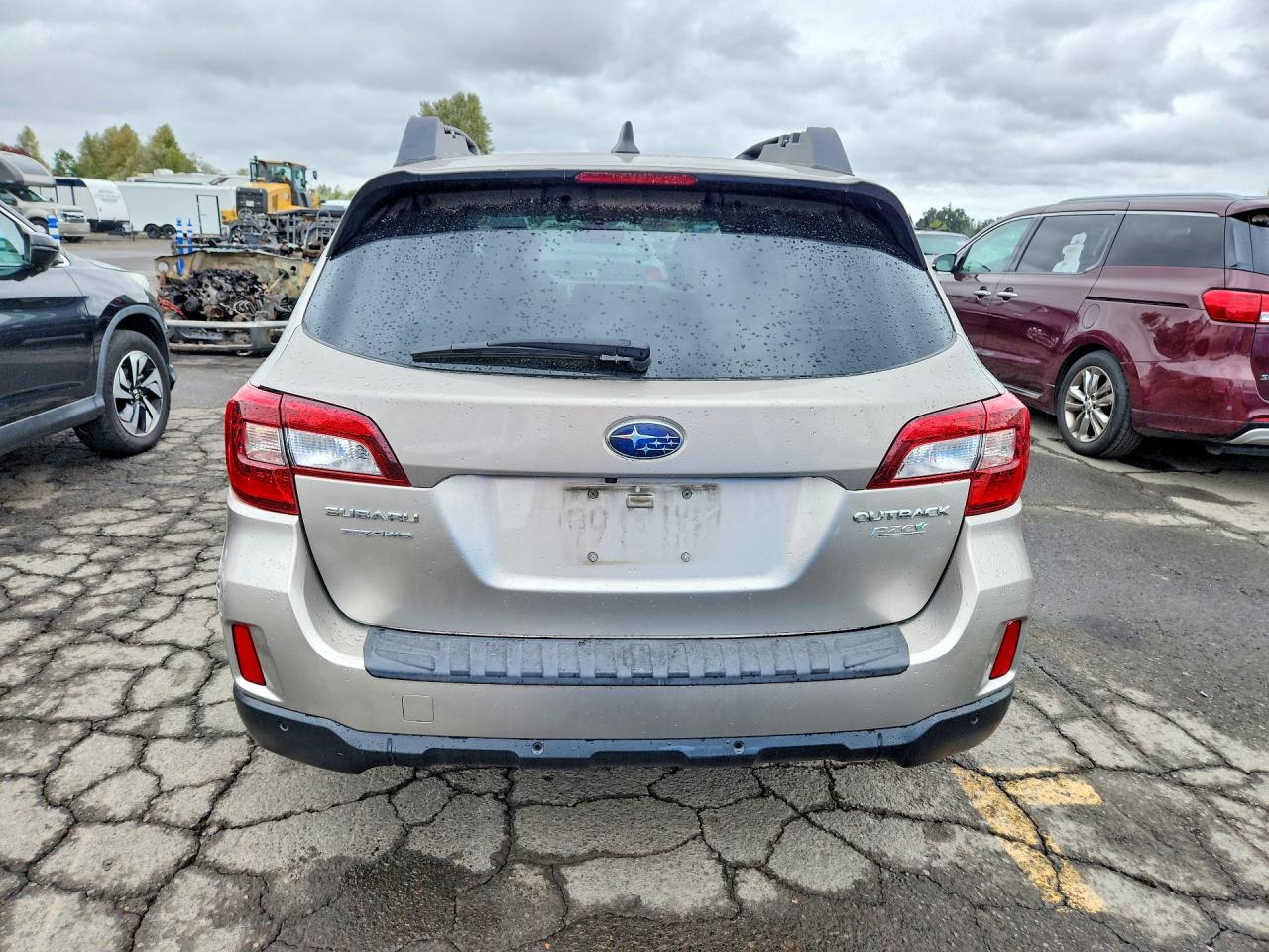 2017 Subaru Outback 2.5i Limited Tan vin: 4S4BSANC5H3343274