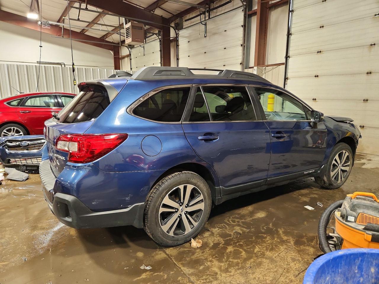 2019 Subaru Outback 2.5i Limited Blue vin: 4S4BSANC5K3231498