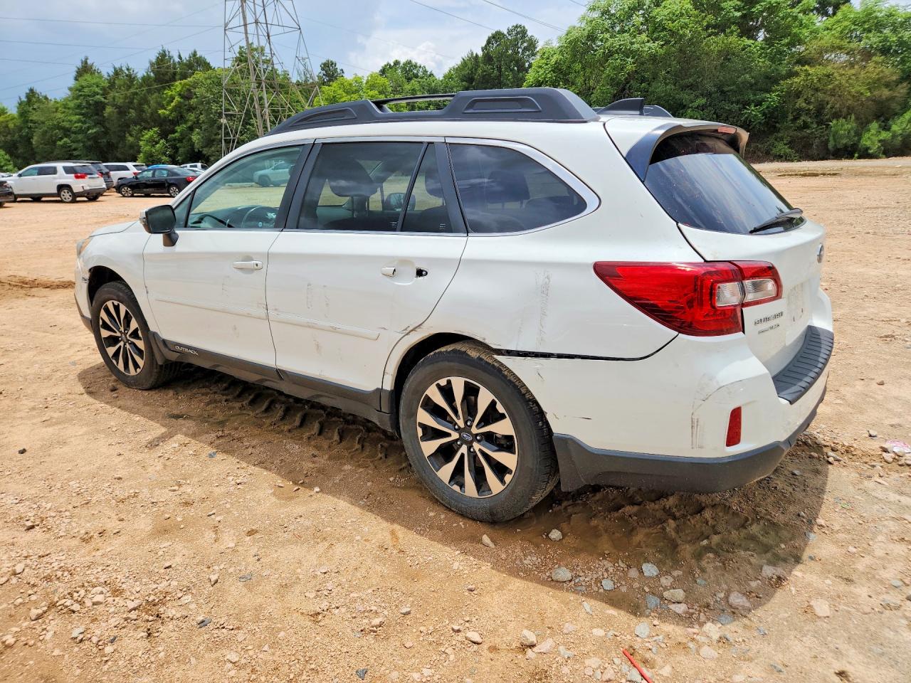 2016 Subaru Outback 2.5i Limited White vin: 4S4BSANC6G3332637