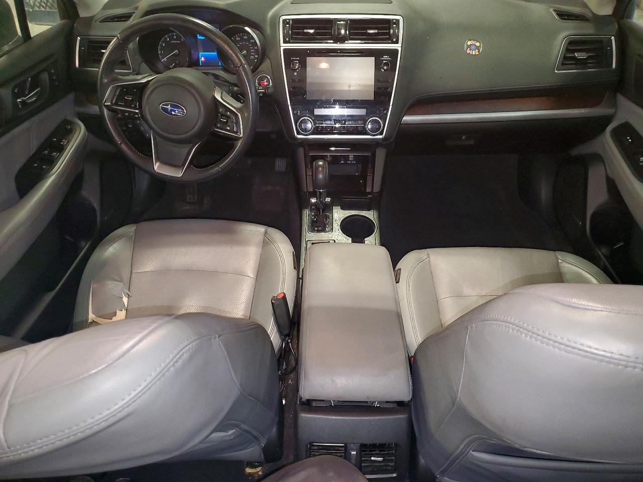 2019 Subaru Outback 2.5i Limited Gray vin: 4S4BSANC6K3354579