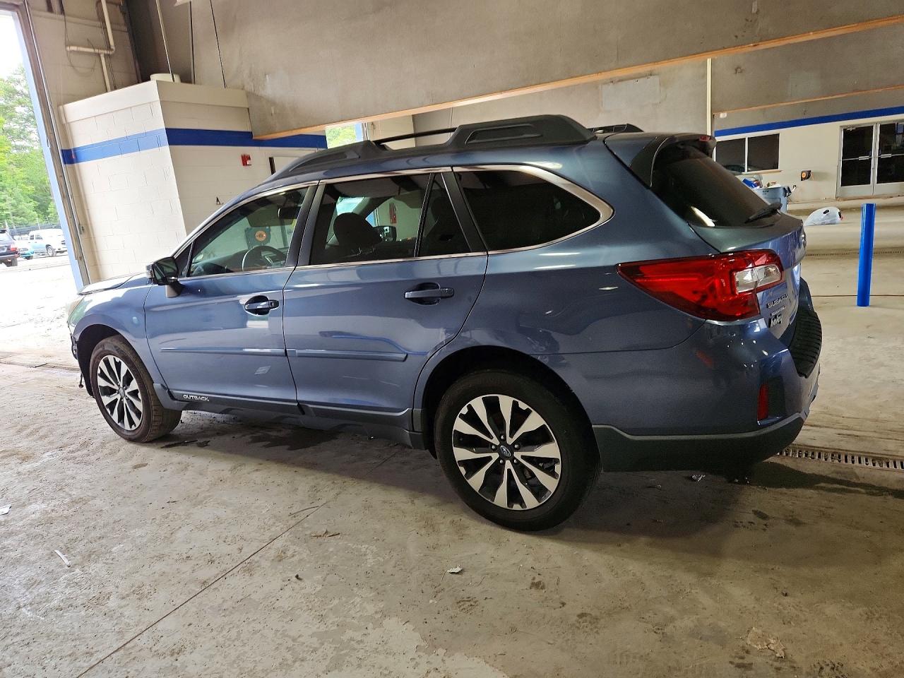 2015 Subaru Outback 2.5i Limited Blue vin: 4S4BSANC7F3272947