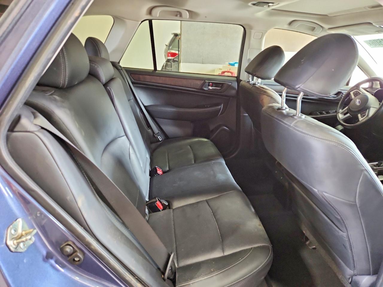 2015 Subaru Outback 2.5i Limited Blue vin: 4S4BSANC7F3272947