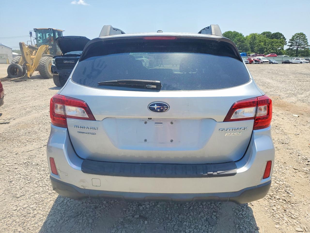 2015 Subaru Outback 2.5i Limited Серебряный vin: 4S4BSANC7F3278912