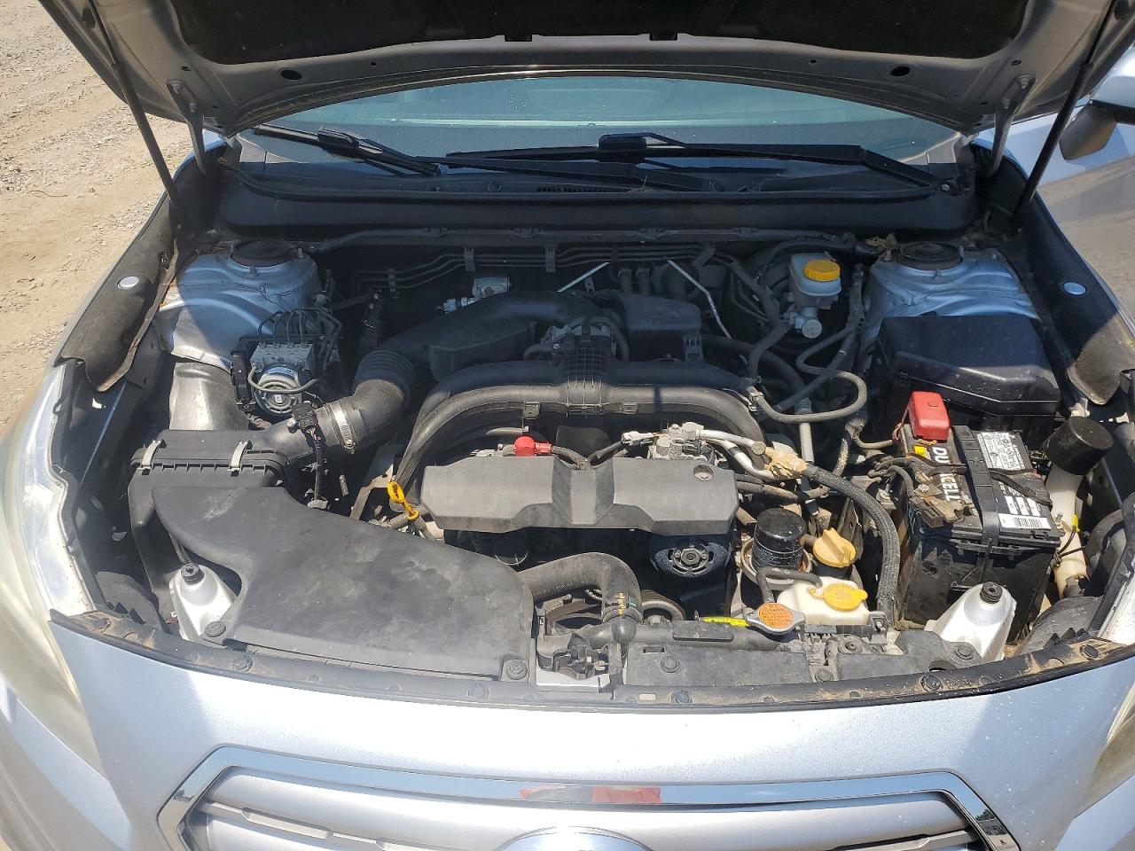 2015 Subaru Outback 2.5i Limited Серебряный vin: 4S4BSANC7F3278912