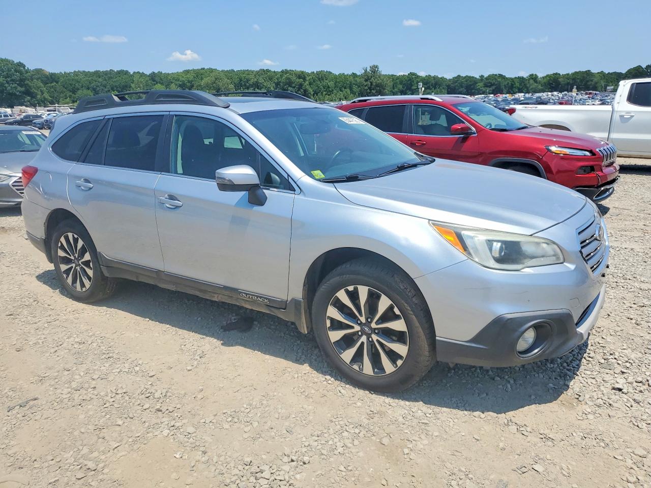 2015 Subaru Outback 2.5i Limited Серебряный vin: 4S4BSANC7F3278912