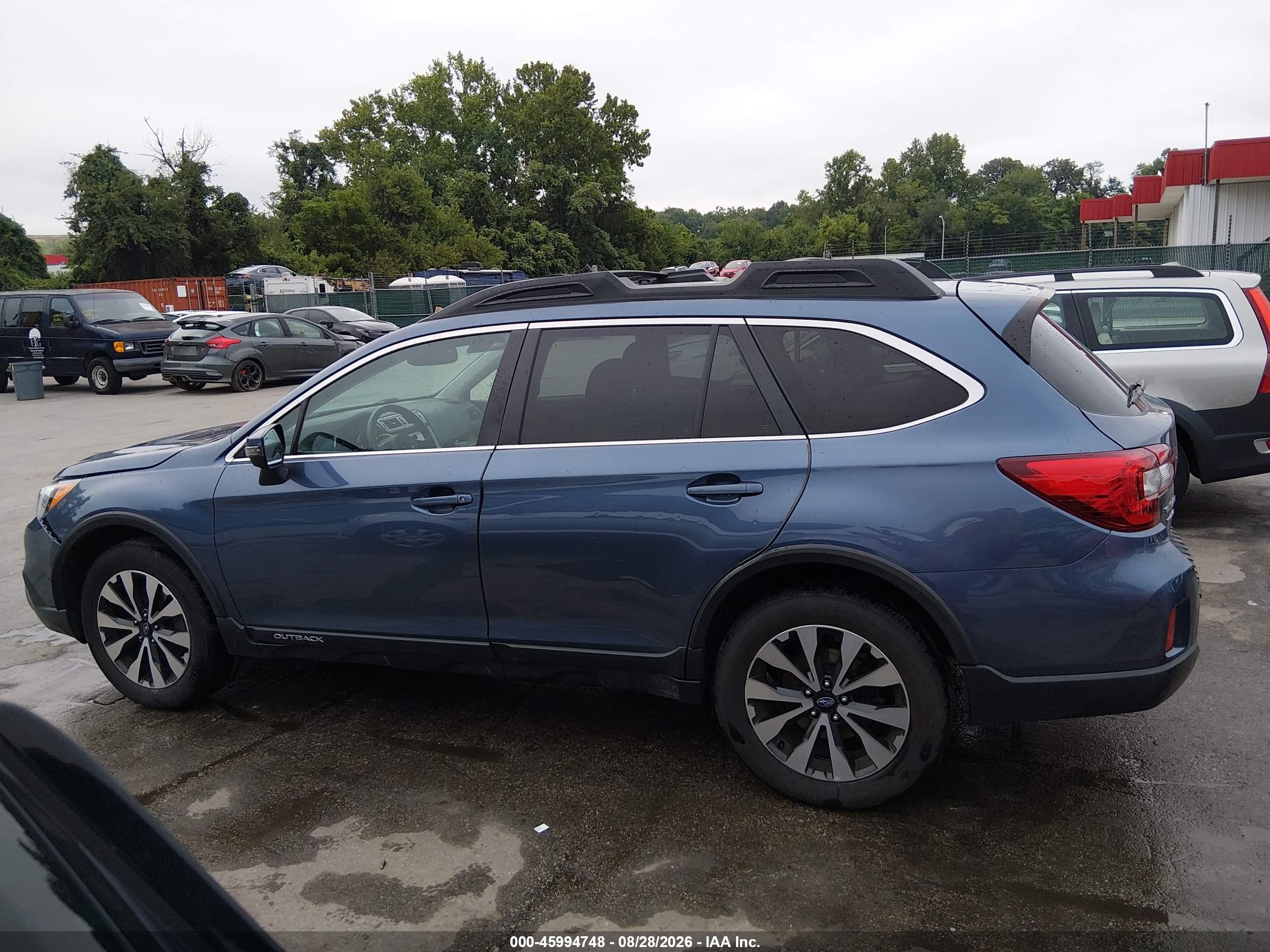 2015 Subaru Outback 2.5i Limited Blue vin: 4S4BSANC7F3299422