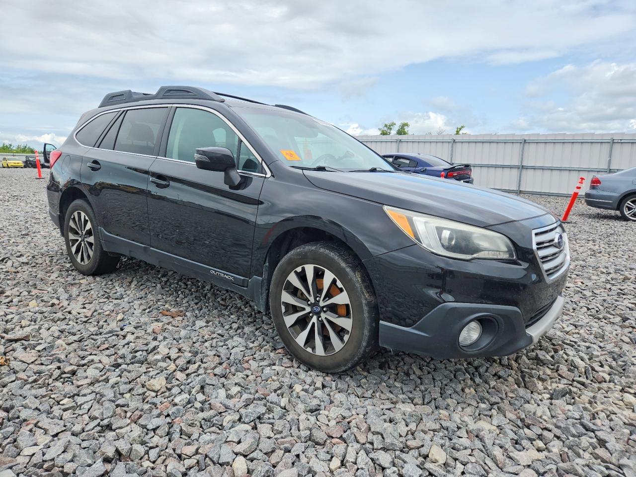 2015 Subaru Outback 2.5i Limited Черный vin: 4S4BSANC7F3321189