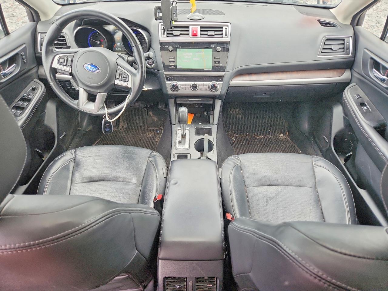 2015 Subaru Outback 2.5i Limited Черный vin: 4S4BSANC7F3321189