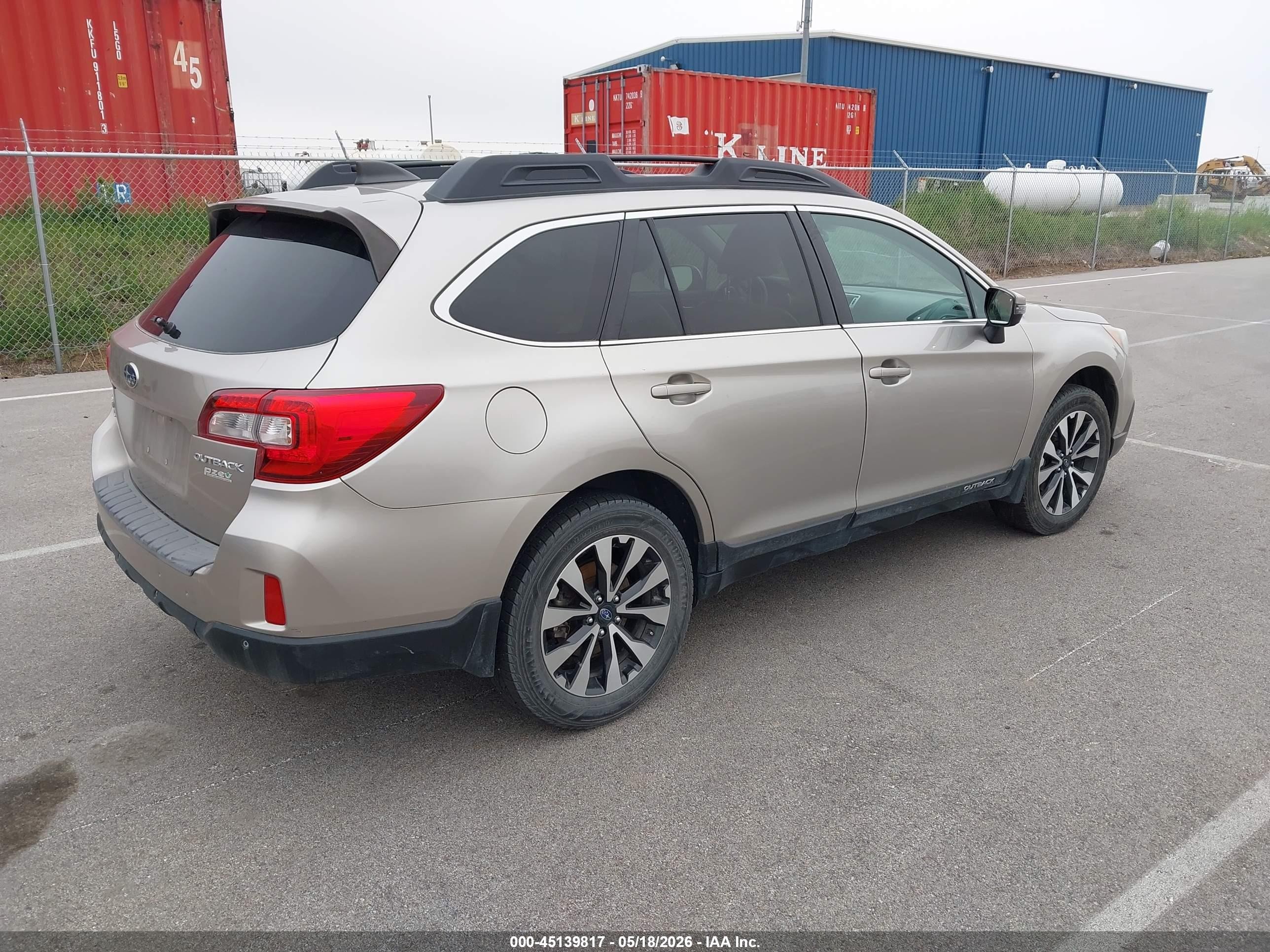 2017 Subaru Outback 2.5i Limited Желто-коричневый vin: 4S4BSANC7H3213674