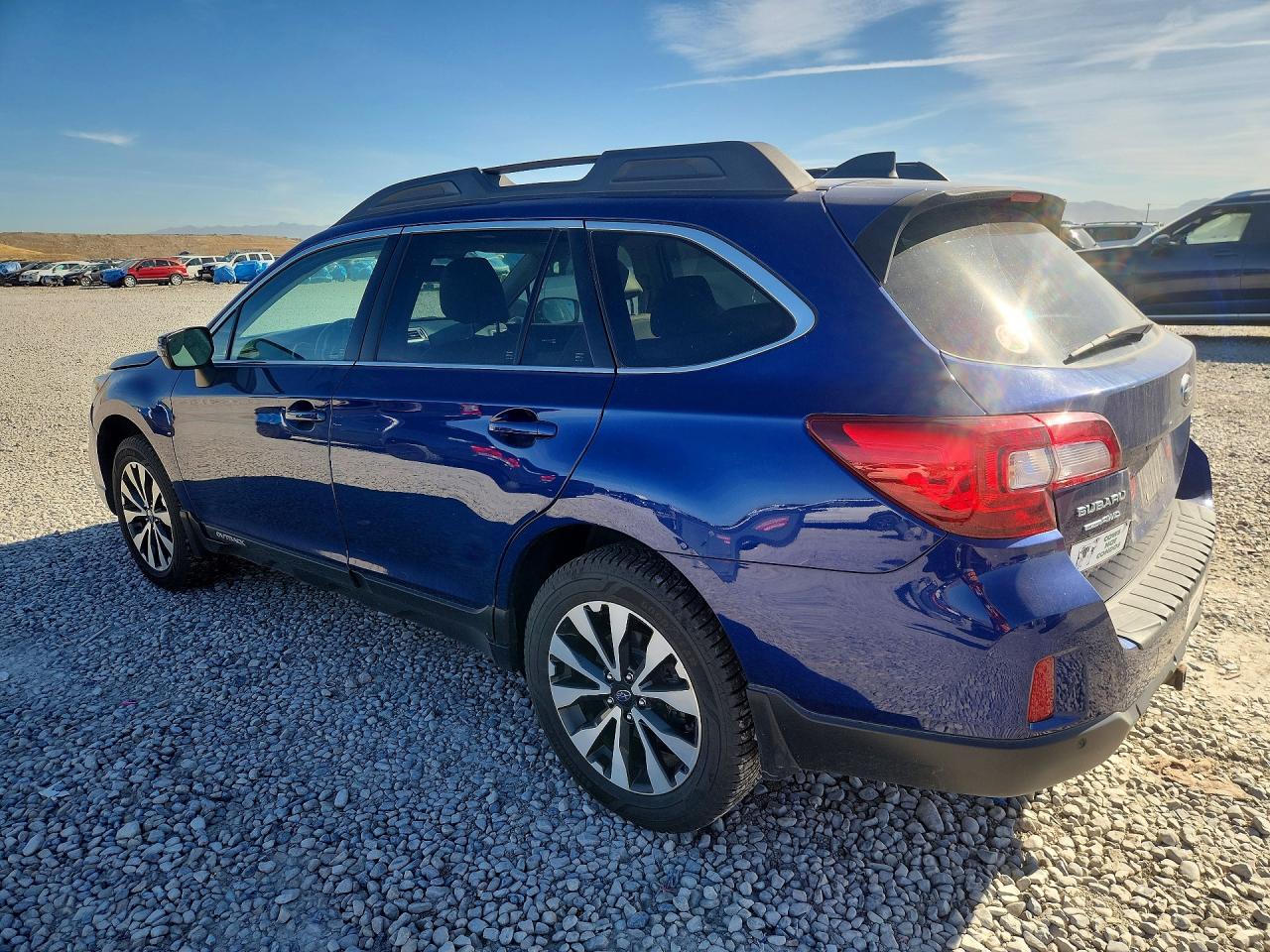 2017 Subaru Outback 2.5i Limited Blue vin: 4S4BSANC7H3245461
