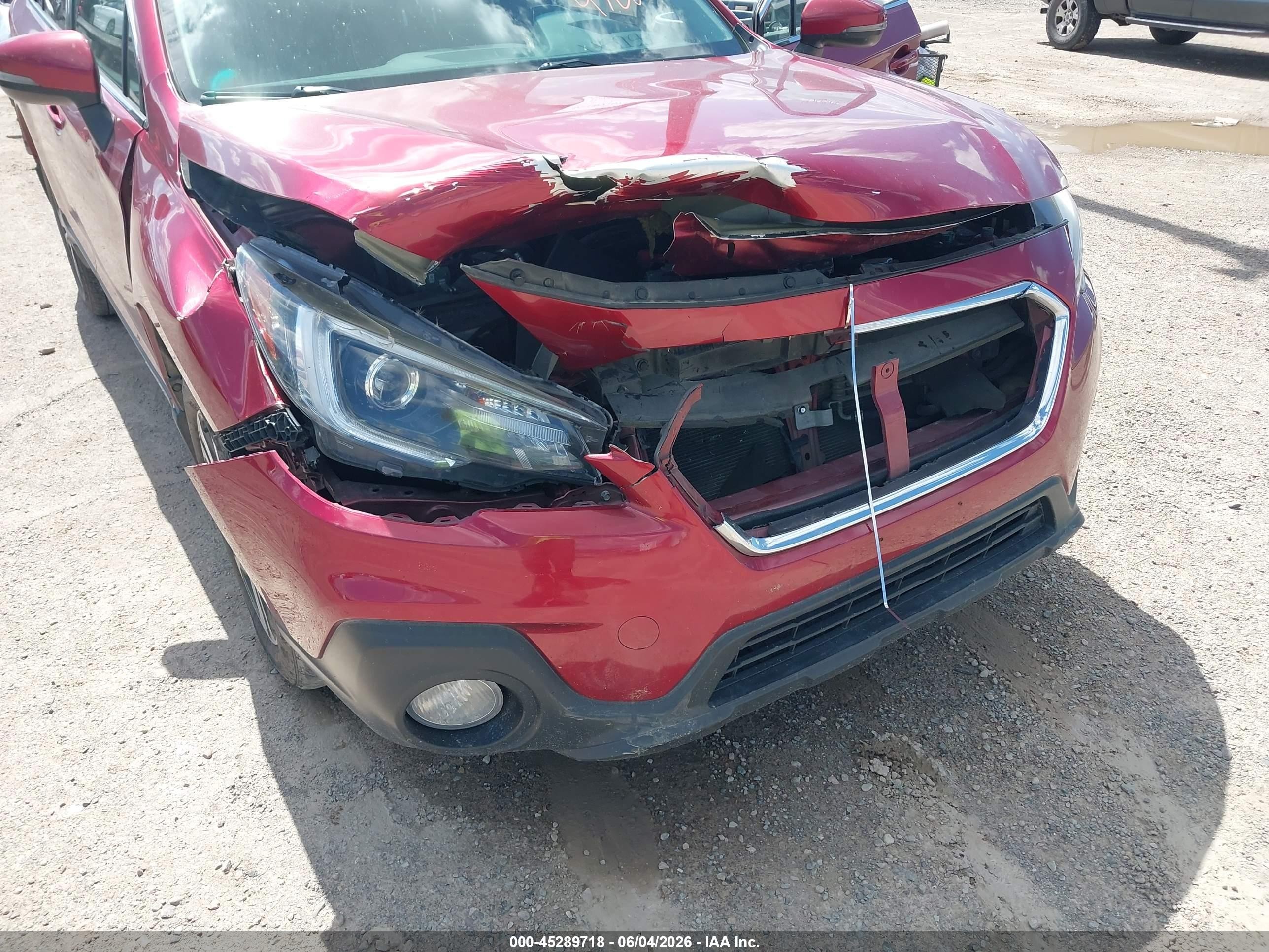 2019 Subaru Outback 2.5i Limited Red vin: 4S4BSANC7K3262879