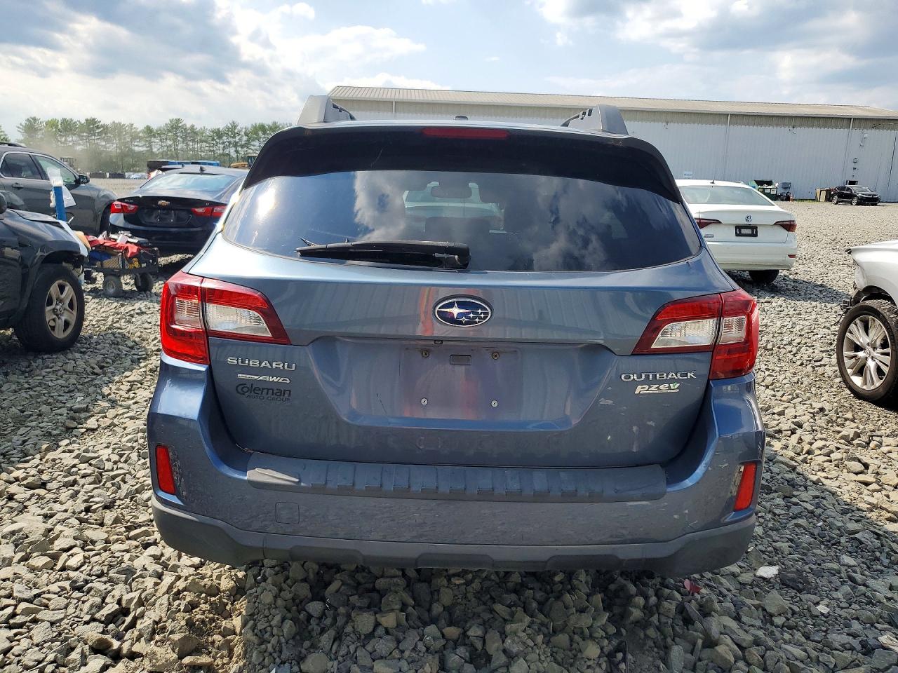 2015 Subaru Outback 2.5i Limited Blue vin: 4S4BSANC8F3300559