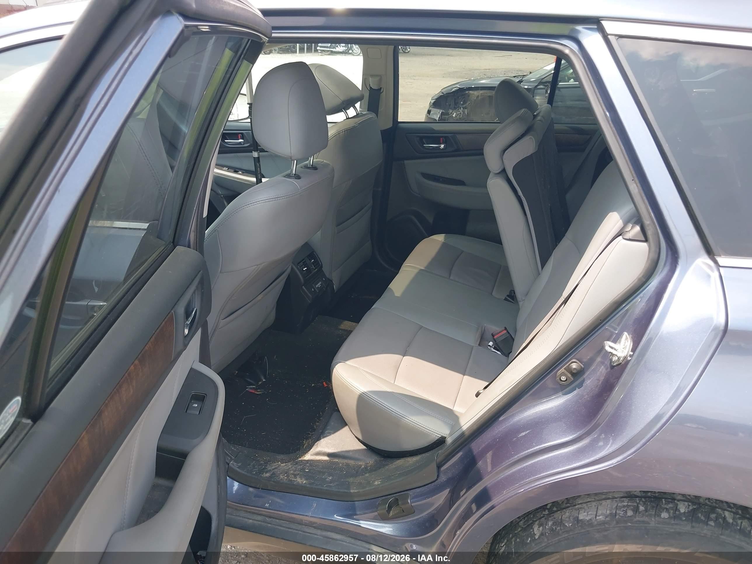 2018 Subaru Outback 2.5i Limited Blue vin: 4S4BSANC8J3206609