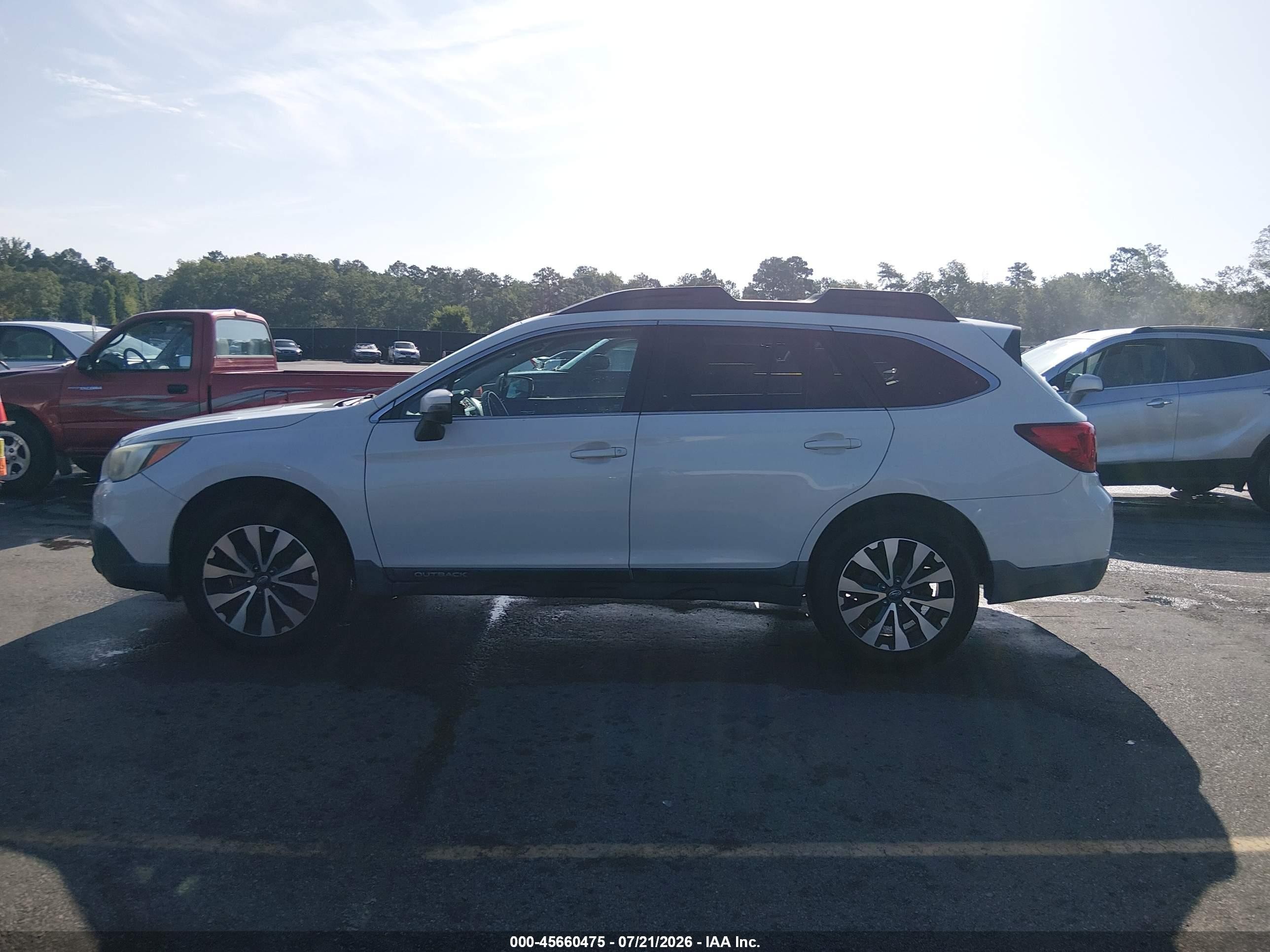 2015 Subaru Outback 2.5i Limited White vin: 4S4BSANC9F3244258