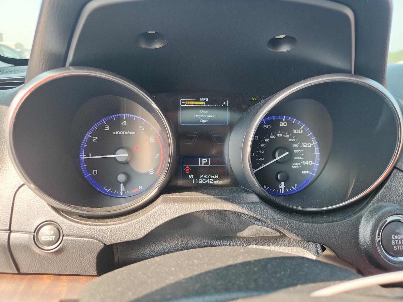 2015 Subaru Outback 2.5i Limited Черный vin: 4S4BSANC9F3308072