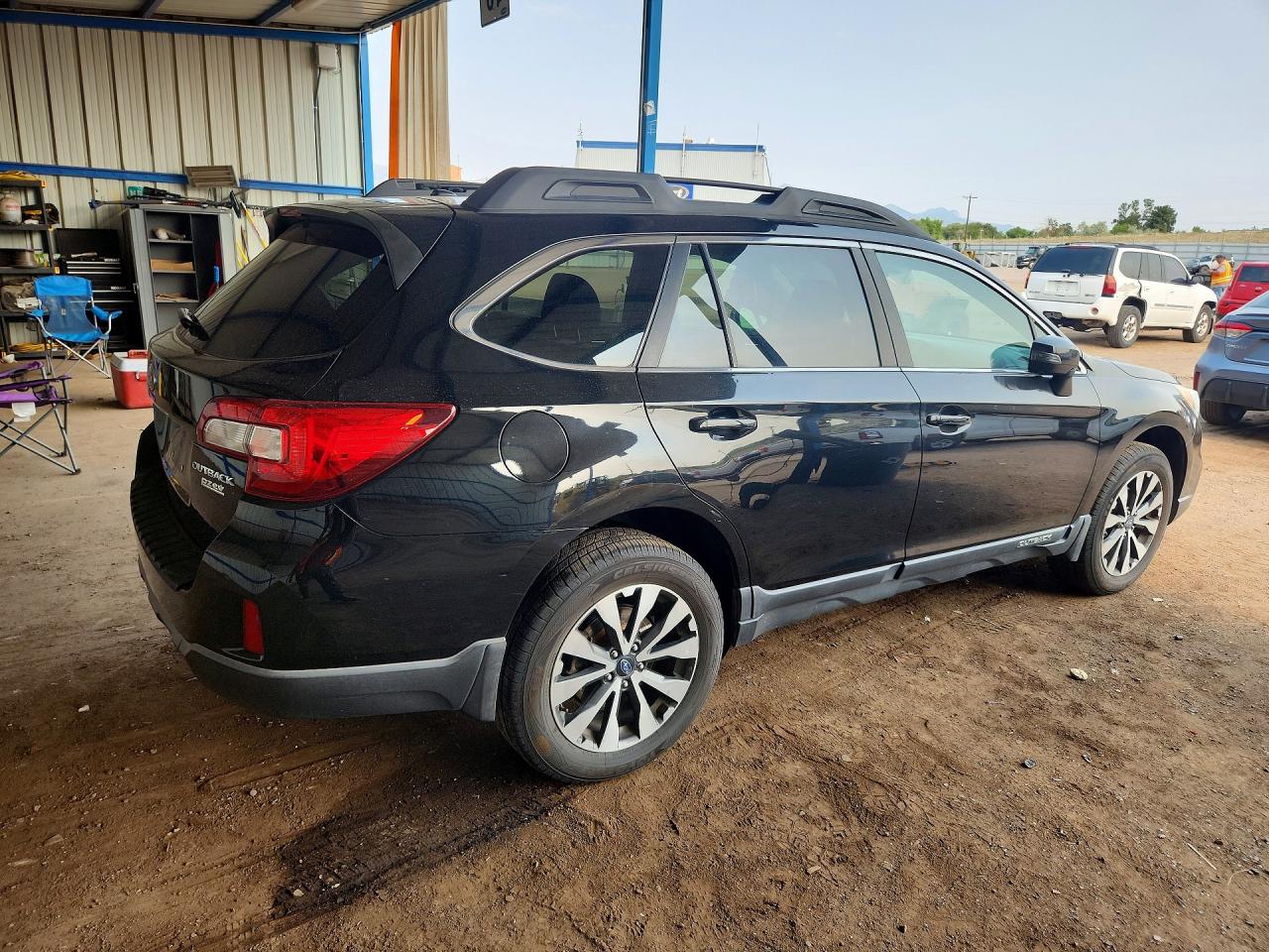 2015 Subaru Outback 2.5i Limited Black vin: 4S4BSANC9F3309545