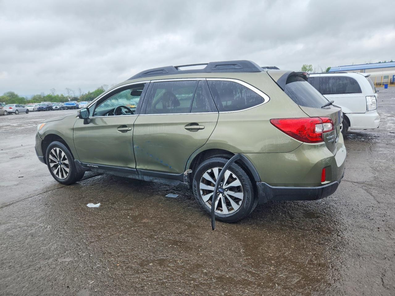 2015 Subaru Outback 2.5i Limited Зеленый vin: 4S4BSANC9F3334302