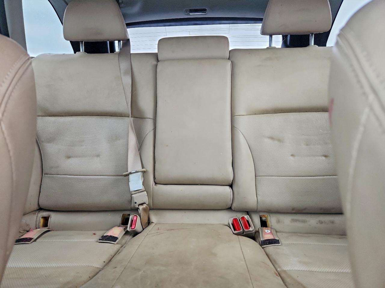 2015 Subaru Outback 2.5i Limited Зеленый vin: 4S4BSANC9F3334302