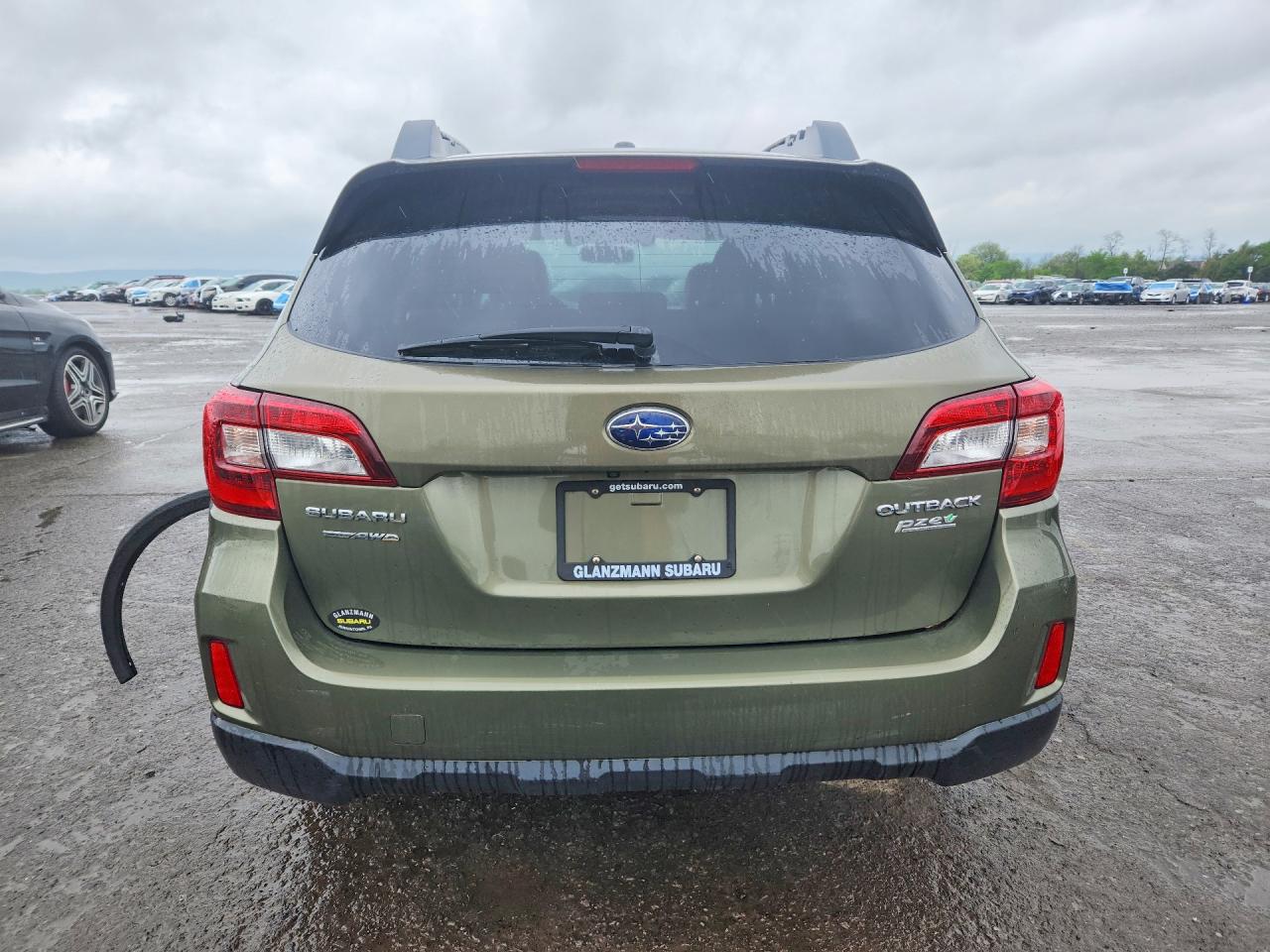 2015 Subaru Outback 2.5i Limited Зеленый vin: 4S4BSANC9F3334302