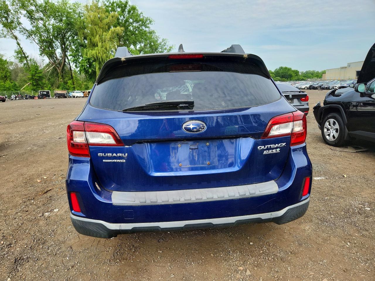 2016 Subaru Outback 2.5i Limited Blue vin: 4S4BSANC9G3347827