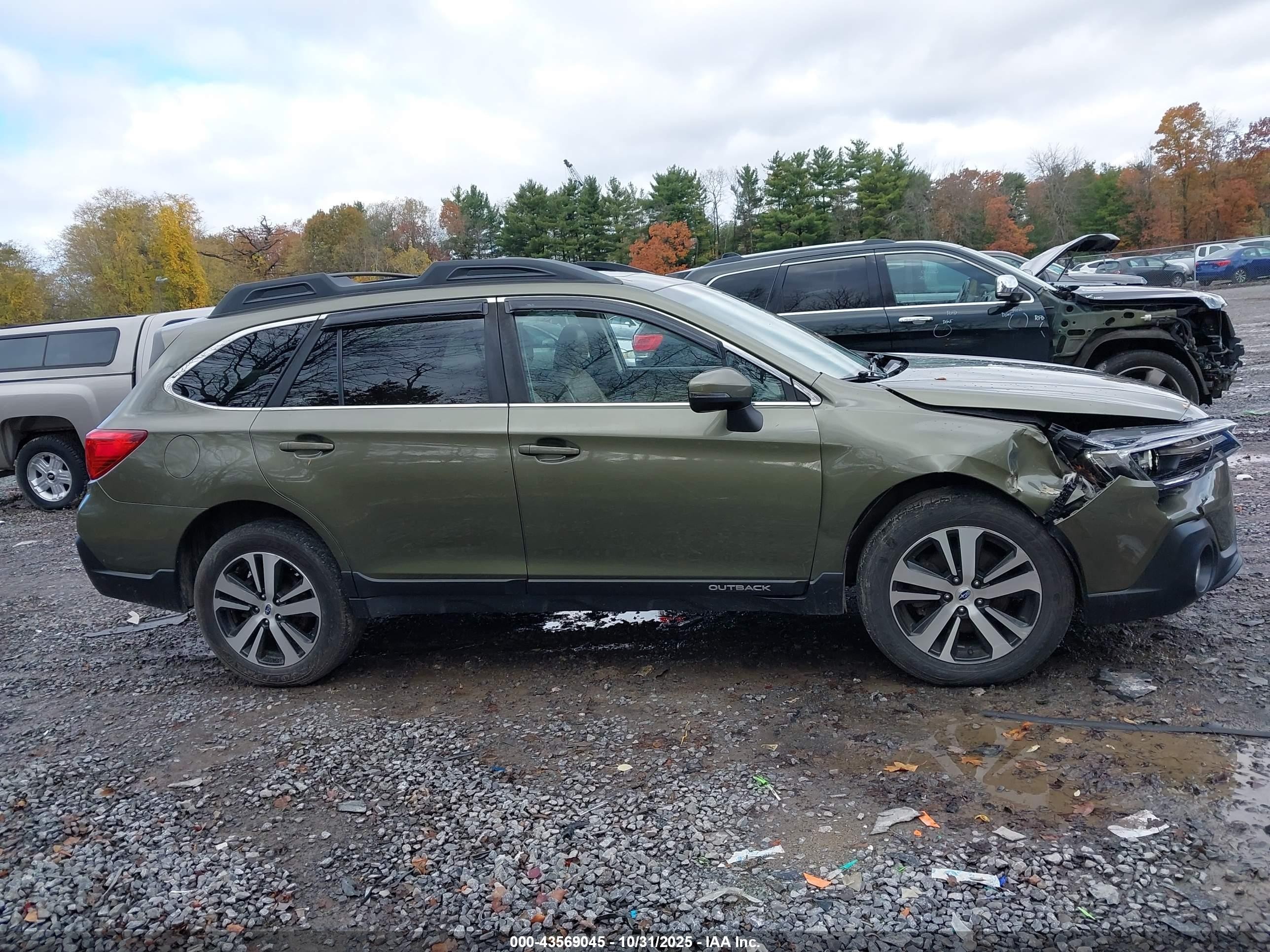 2018 Subaru Outback 2.5i Limited Green vin: 4S4BSANC9J3374999