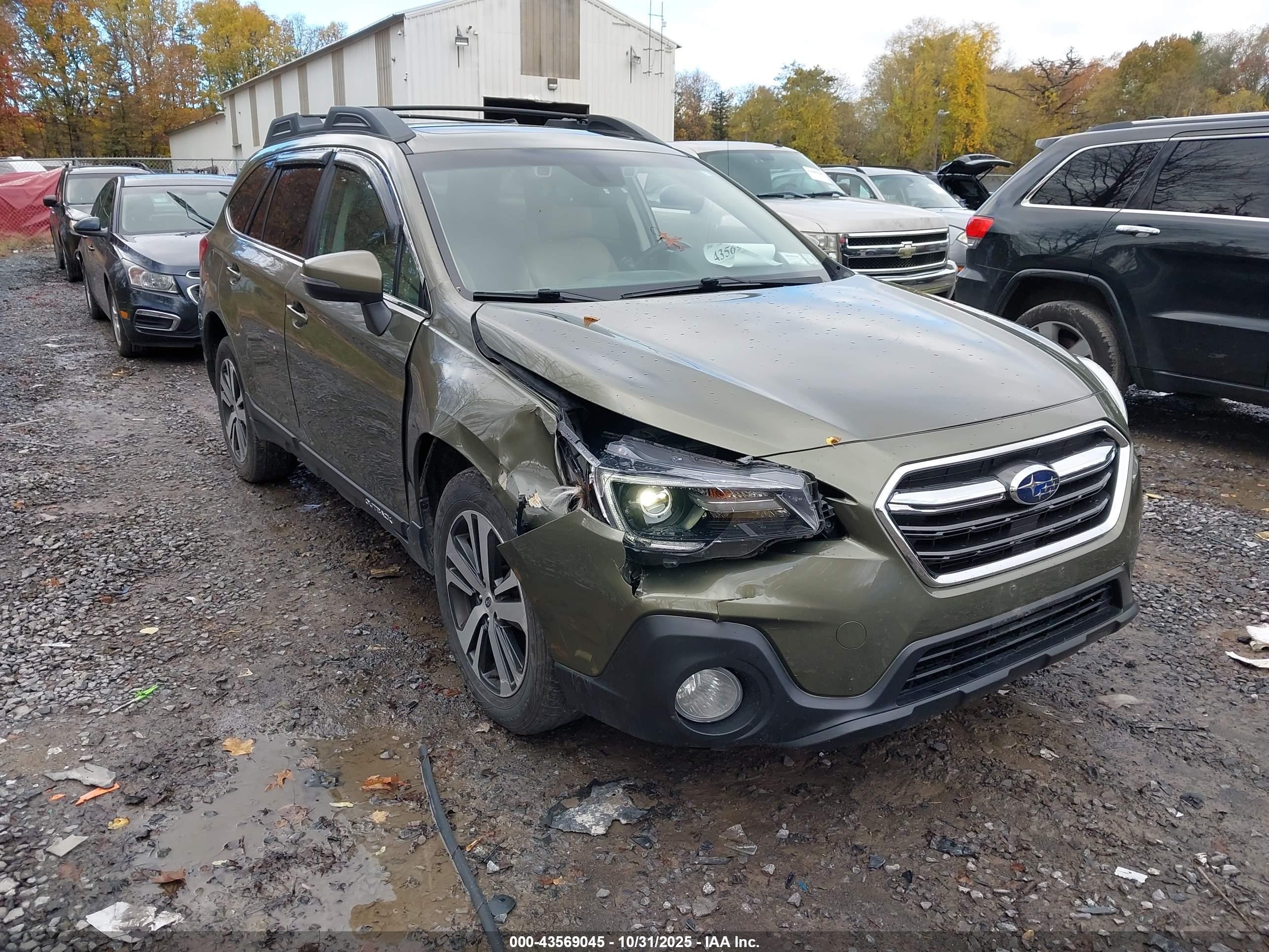 2018 Subaru Outback 2.5i Limited Green vin: 4S4BSANC9J3374999