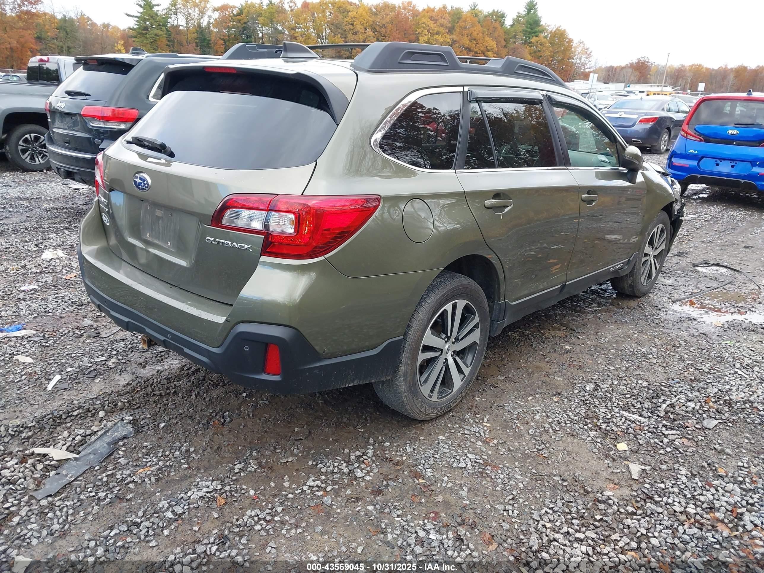 2018 Subaru Outback 2.5i Limited Green vin: 4S4BSANC9J3374999