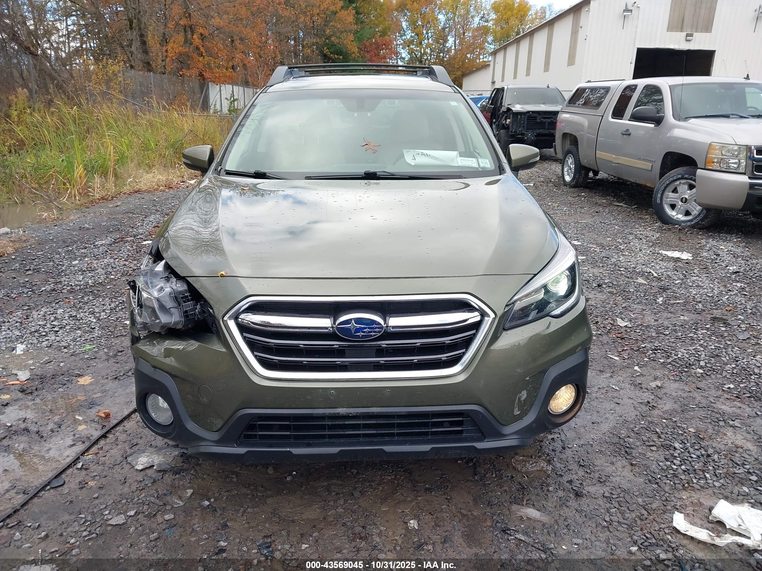 2018 Subaru Outback 2.5i Limited Green vin: 4S4BSANC9J3374999